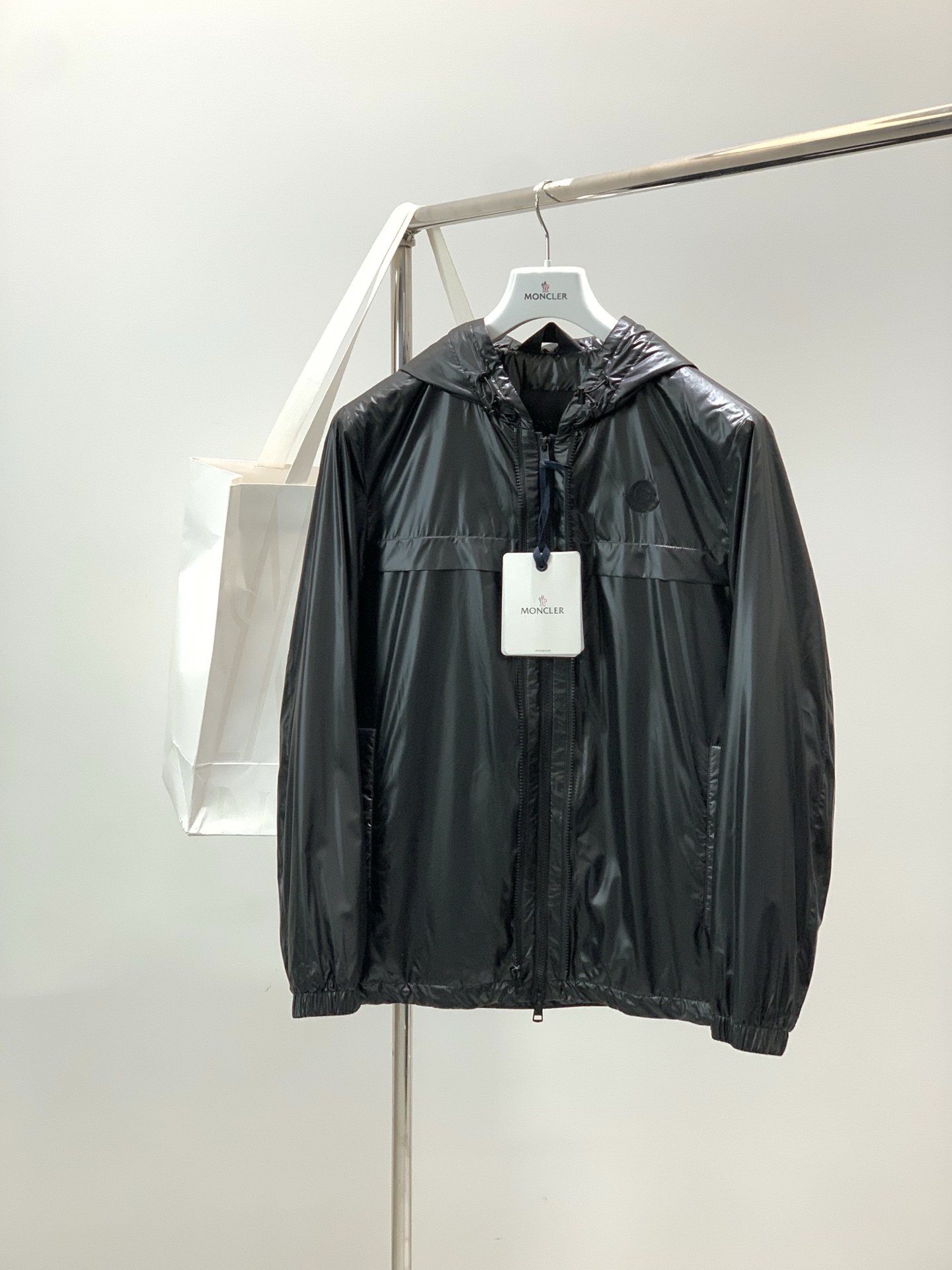 🌾，，Moncler 蒙口，2025冬季最新品，专柜同步有售，原单狠货，时尚休闲三合一羽绒服，上身舒适！