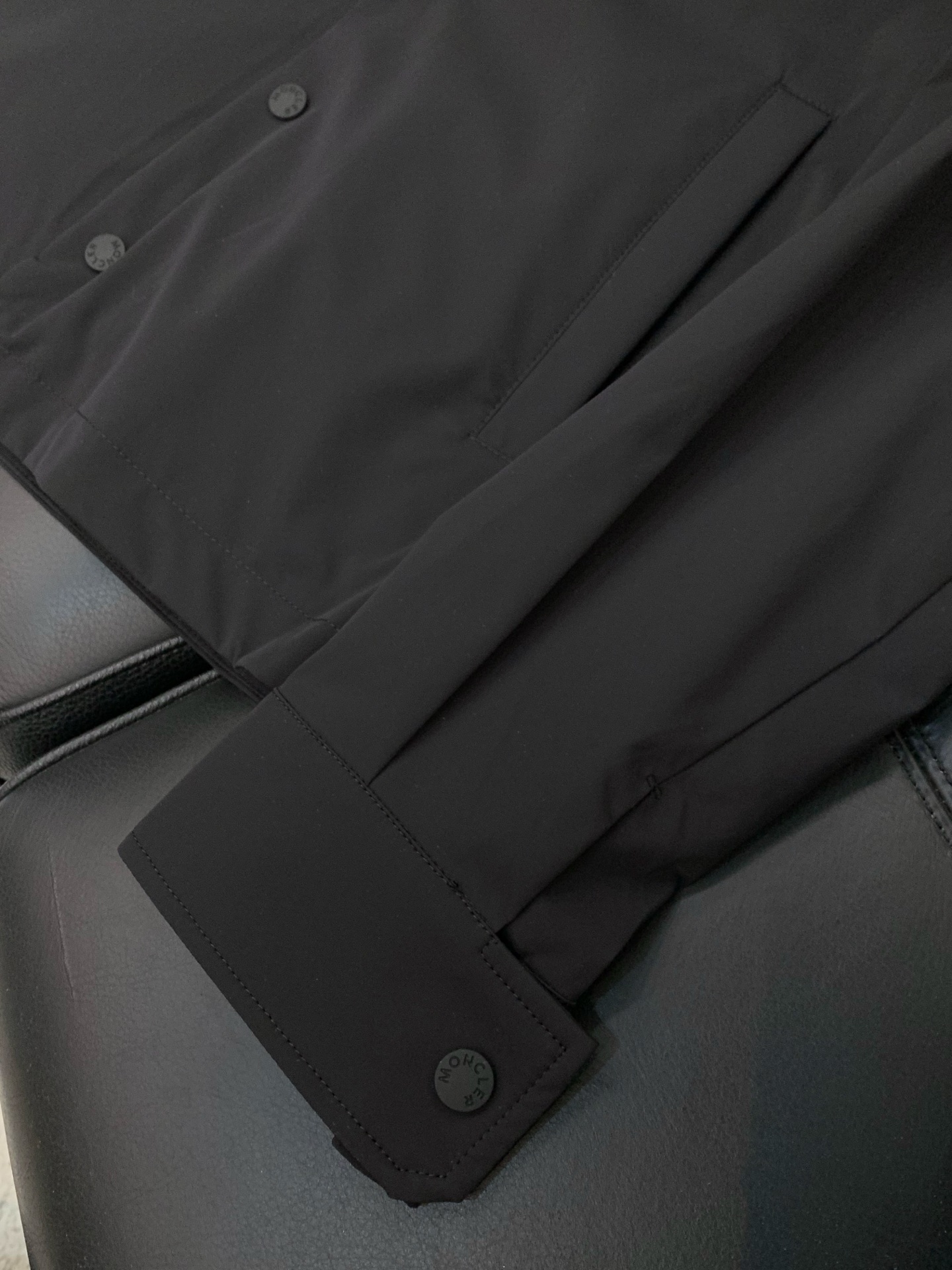 🌾，，Moncler 蒙口，2025冬季最新品，专柜同步有售，原单狠货，时尚休闲三合一羽绒服，上身舒适！