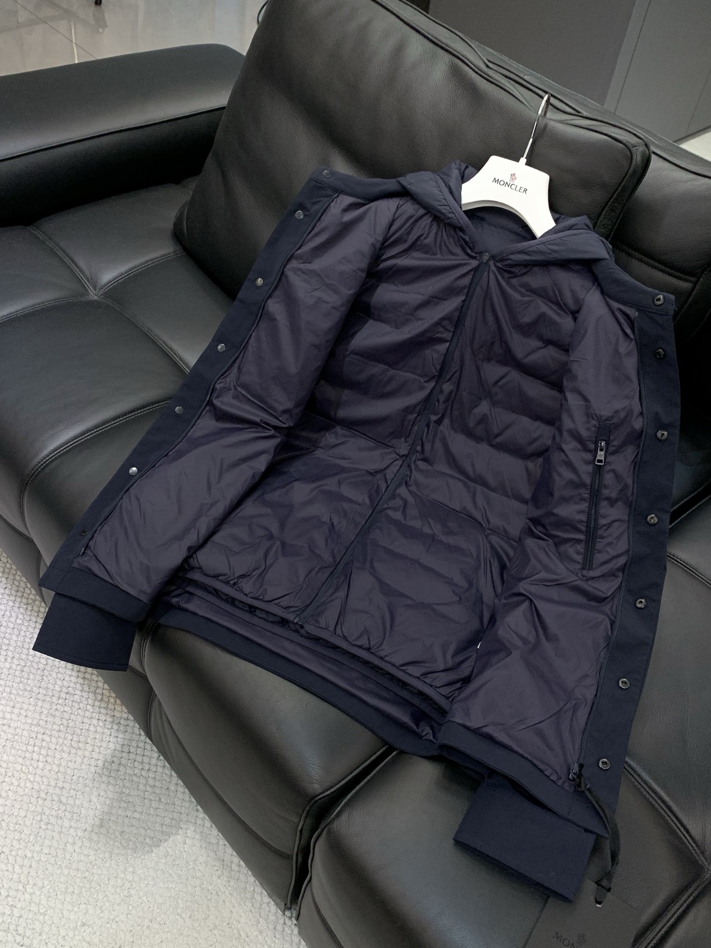 🌾，，Moncler 蒙口，2025冬季最新品，专柜同步有售，原单狠货，时尚休闲三合一羽绒服，上身舒适！