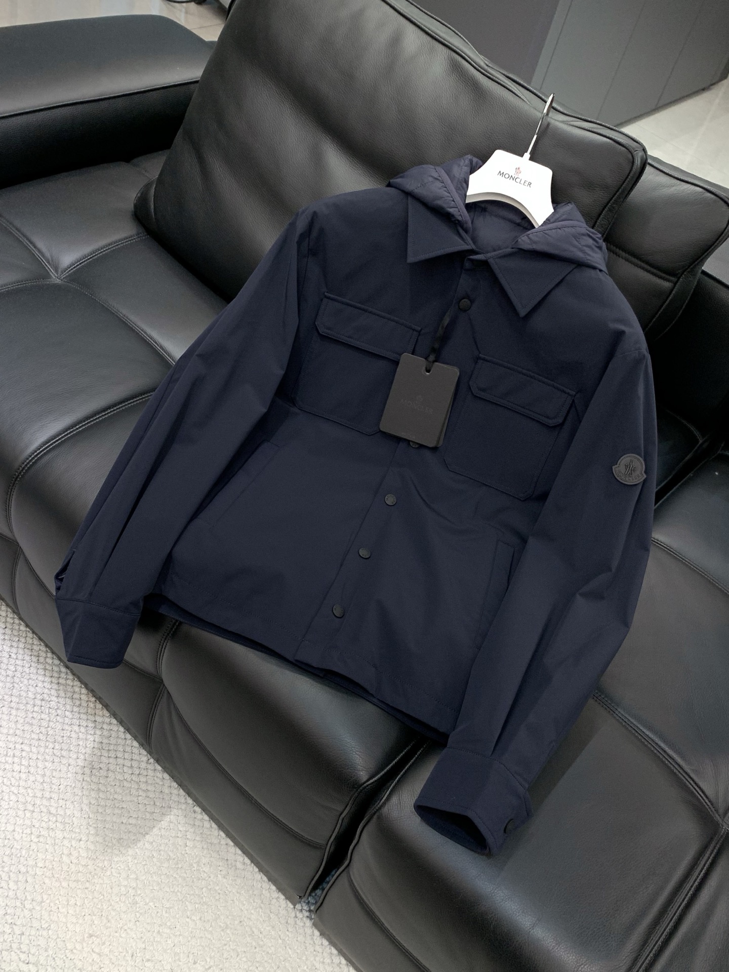 🌾，，Moncler 蒙口，2025冬季最新品，专柜同步有售，原单狠货，时尚休闲三合一羽绒服，上身舒适！