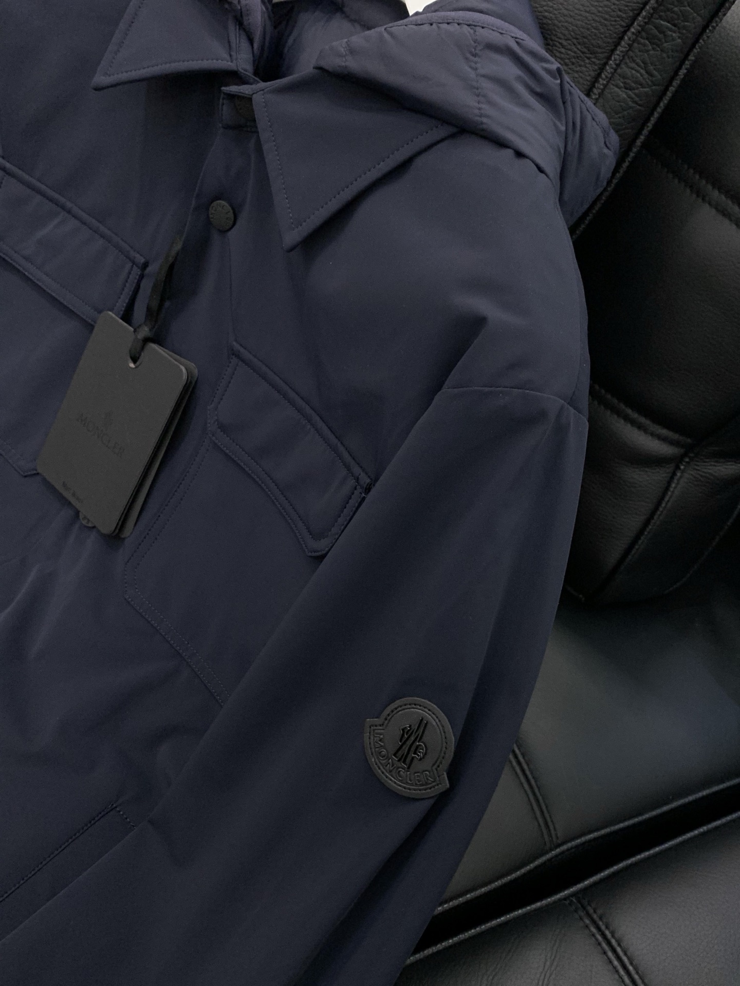 🌾，，Moncler 蒙口，2025冬季最新品，专柜同步有售，原单狠货，时尚休闲三合一羽绒服，上身舒适！