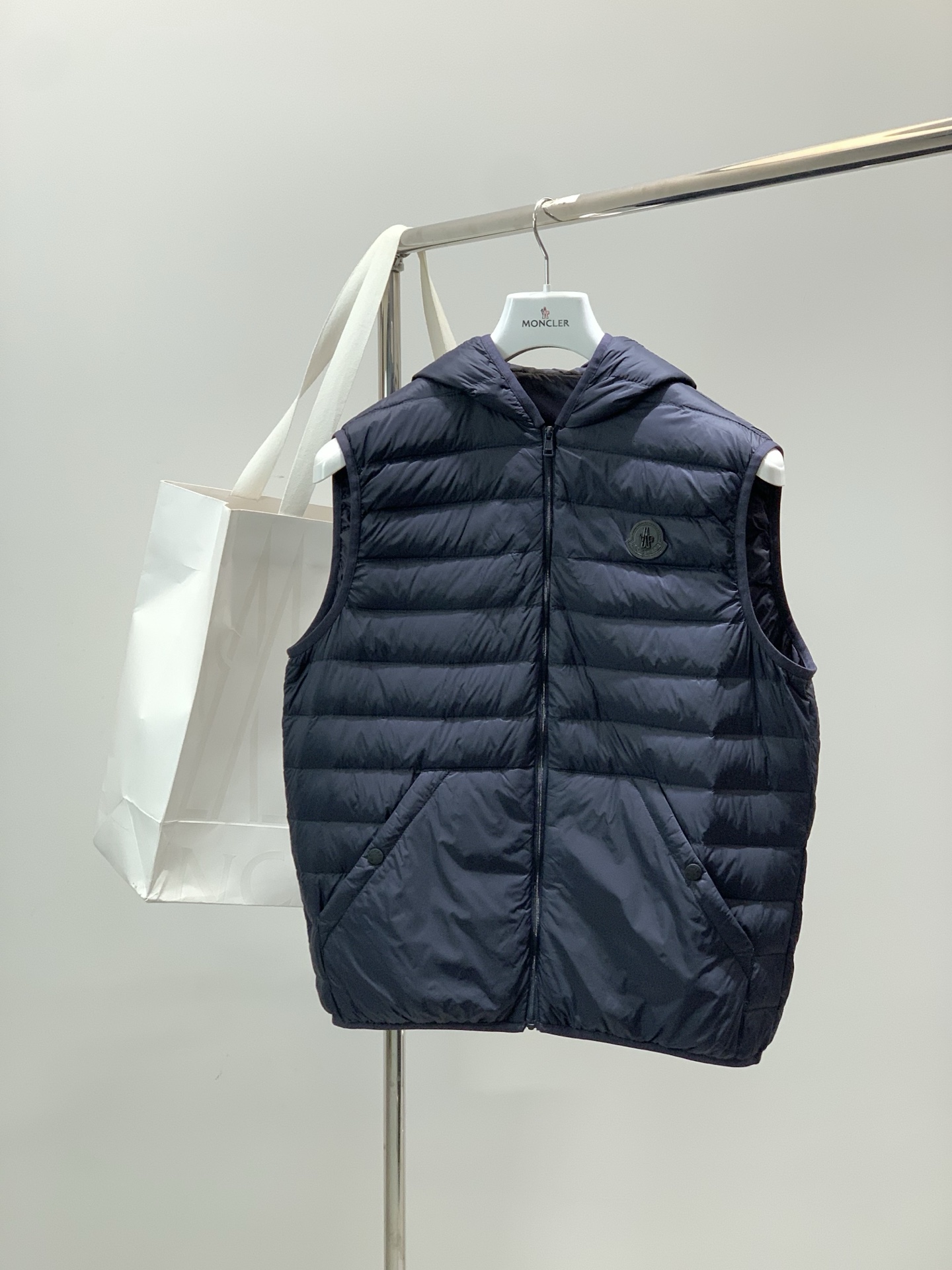 🌾，，Moncler 蒙口，2025冬季最新品，专柜同步有售，原单狠货，时尚休闲三合一羽绒服，上身舒适！