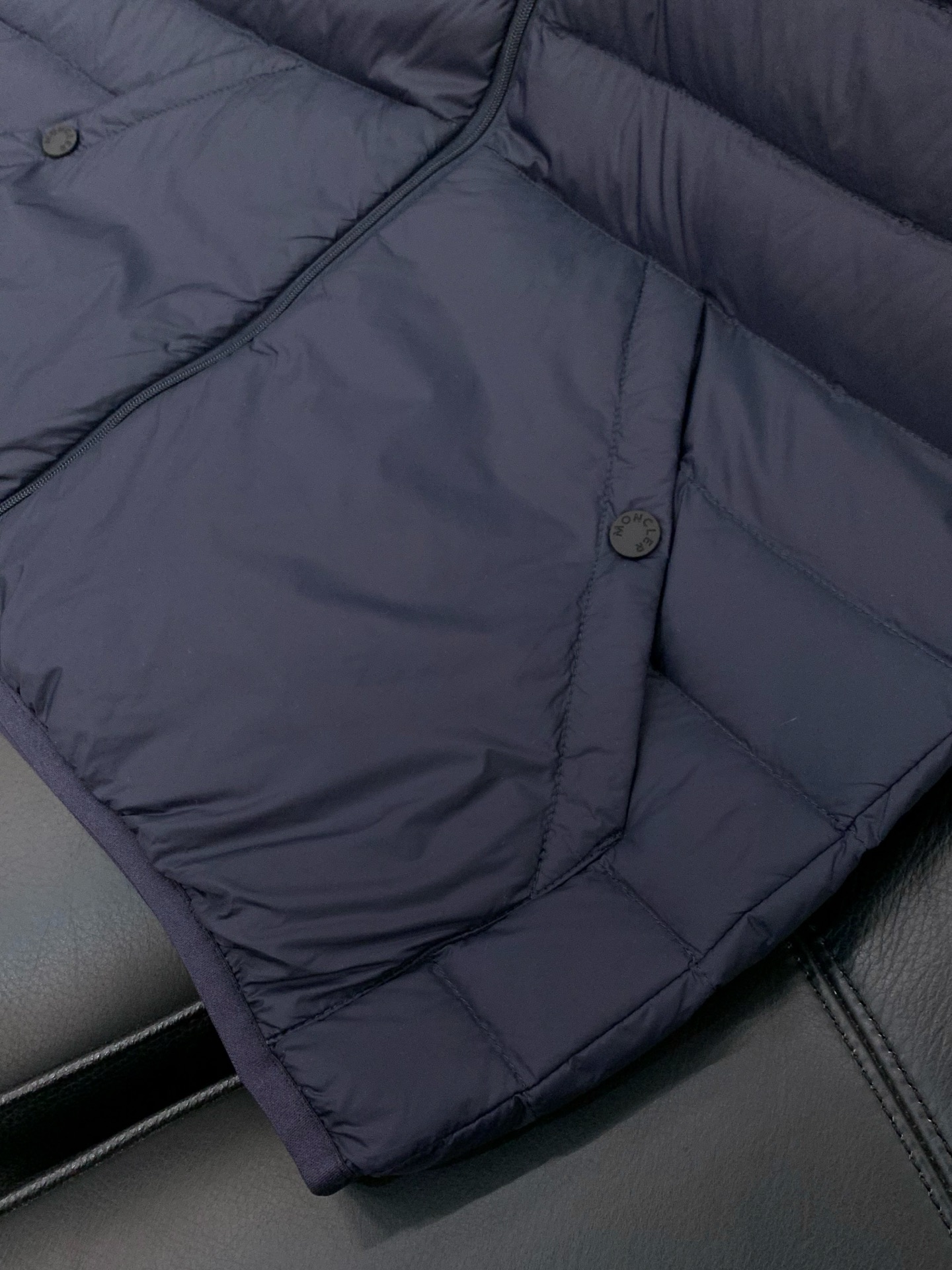 🌾，，Moncler 蒙口，2025冬季最新品，专柜同步有售，原单狠货，时尚休闲三合一羽绒服，上身舒适！