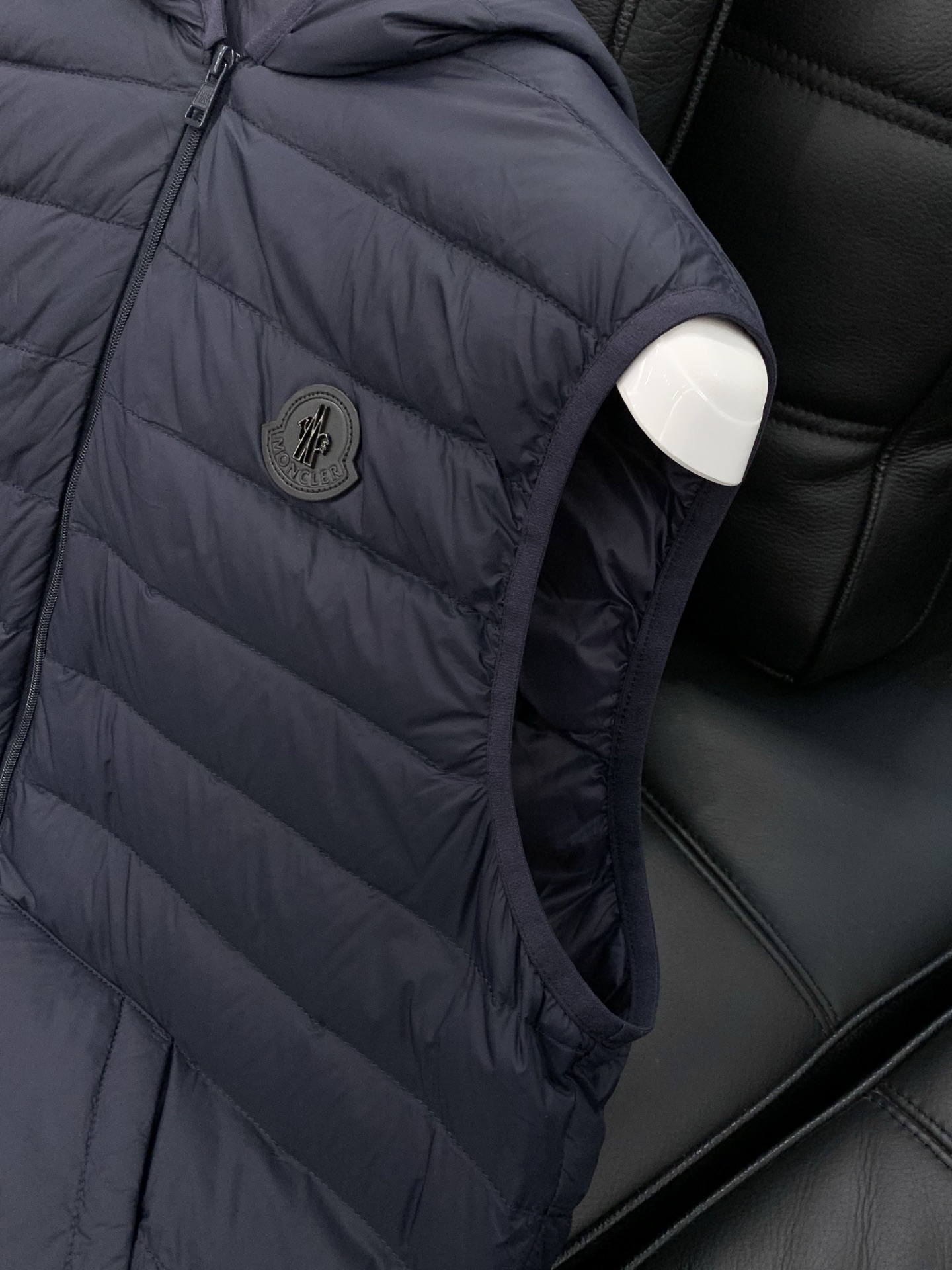 🌾，，Moncler 蒙口，2025冬季最新品，专柜同步有售，原单狠货，时尚休闲三合一羽绒服，上身舒适！