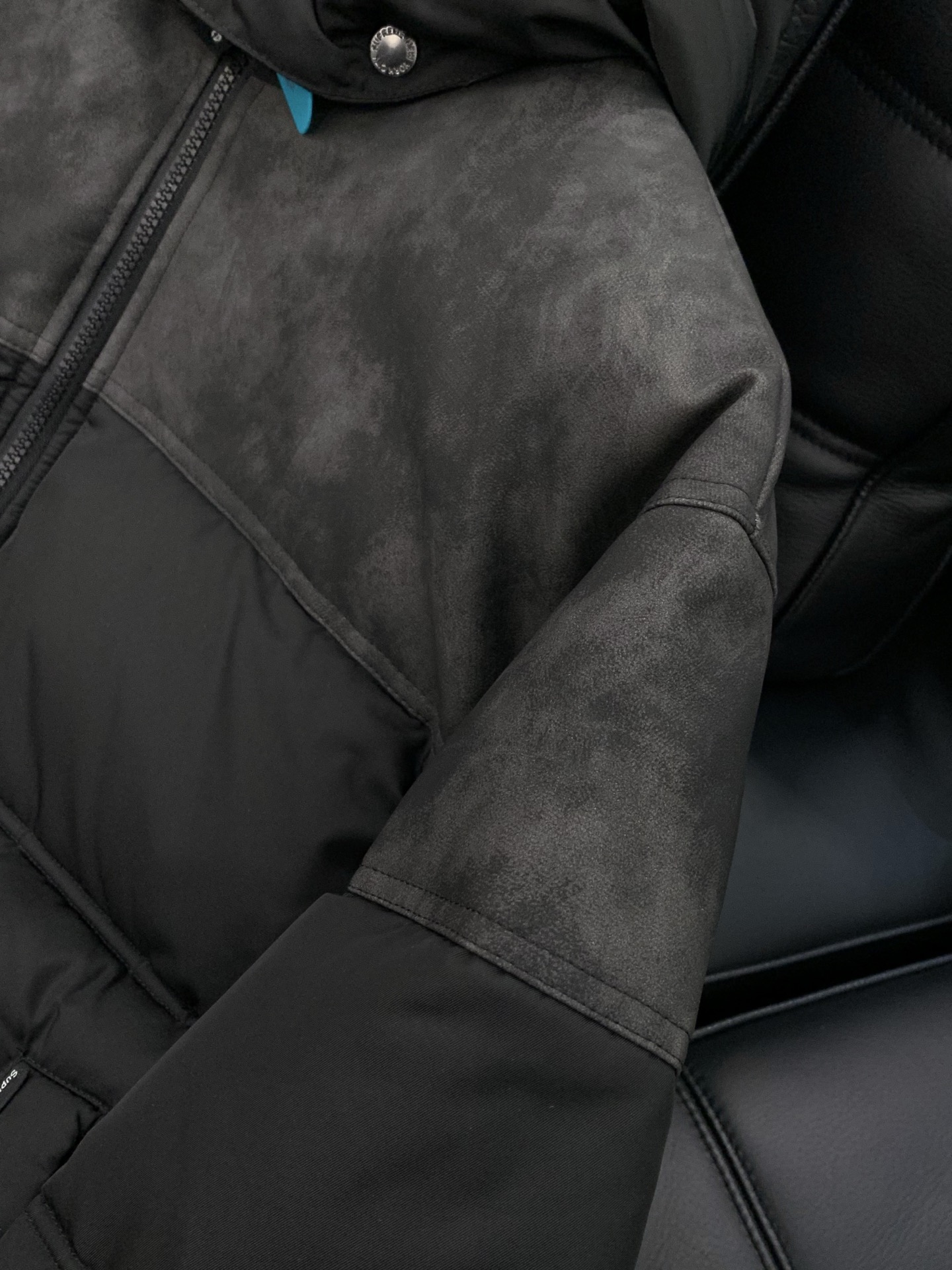 🌾，，SuPreme 25FW LEATHER YOKE PUFFER JACKET皮革拼接拉链羽绒面包