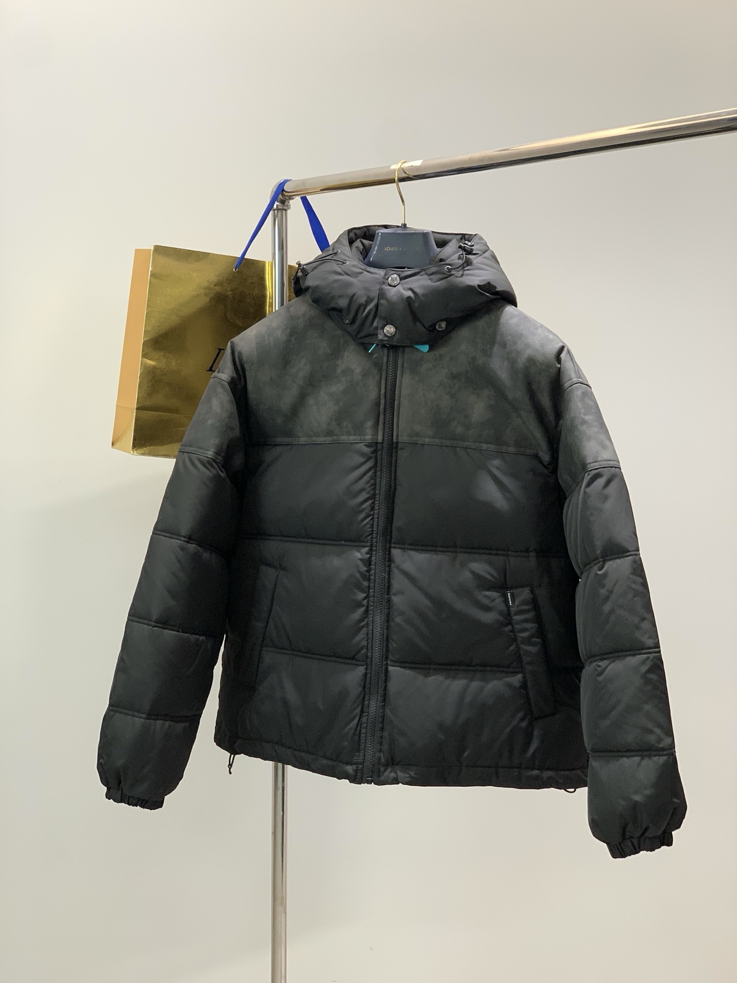 🌾，，SuPreme 25FW LEATHER YOKE PUFFER JACKET皮革拼接拉链羽绒面包