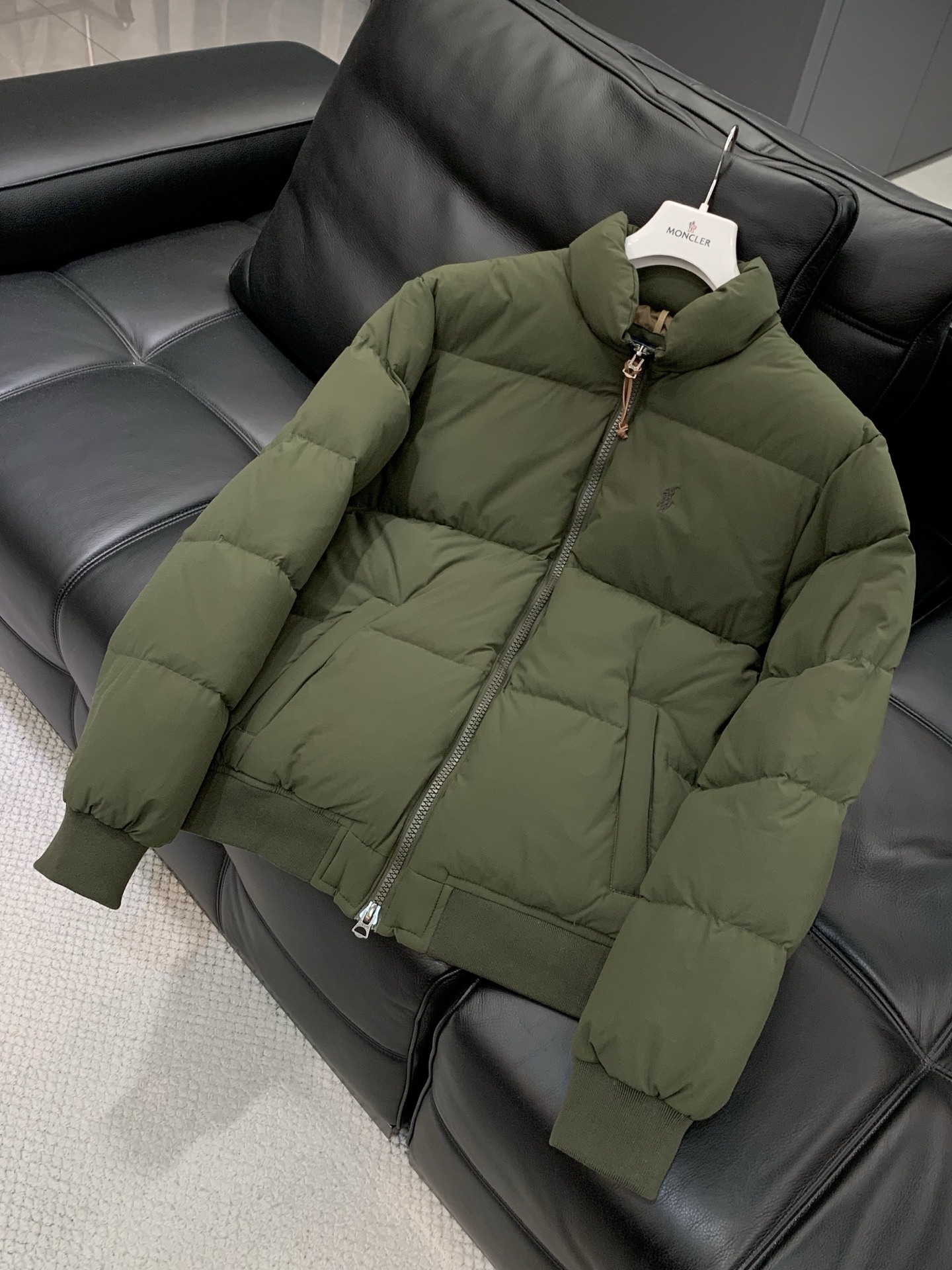 🌾，，RalP🆕h Lauren拉夫劳伦新款刺绣小马图案拉链长袖立领纯色羽绒服 男女同款 降温刚需款！ 