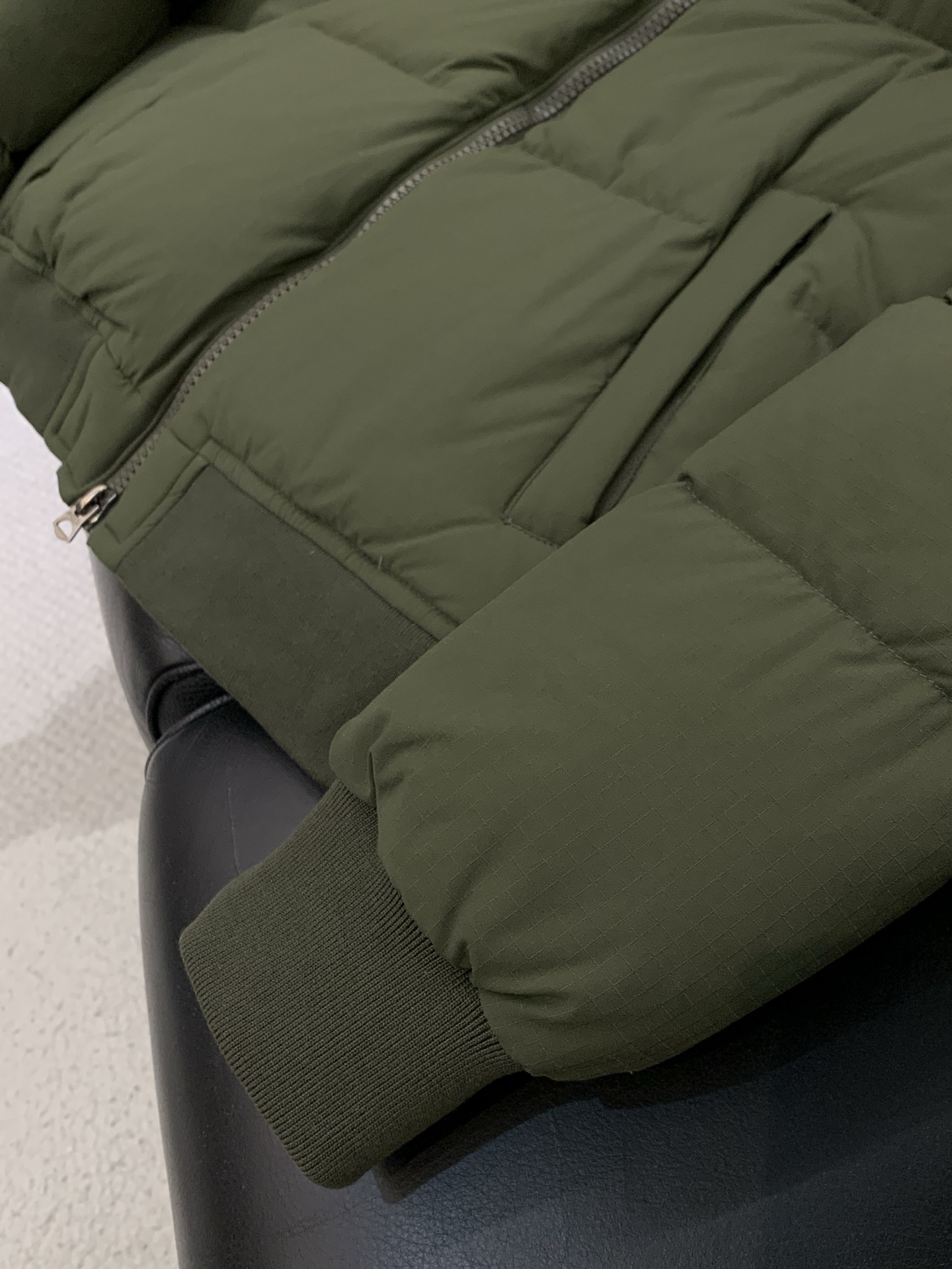 🌾，，RalP🆕h Lauren拉夫劳伦新款刺绣小马图案拉链长袖立领纯色羽绒服 男女同款 降温刚需款！ 