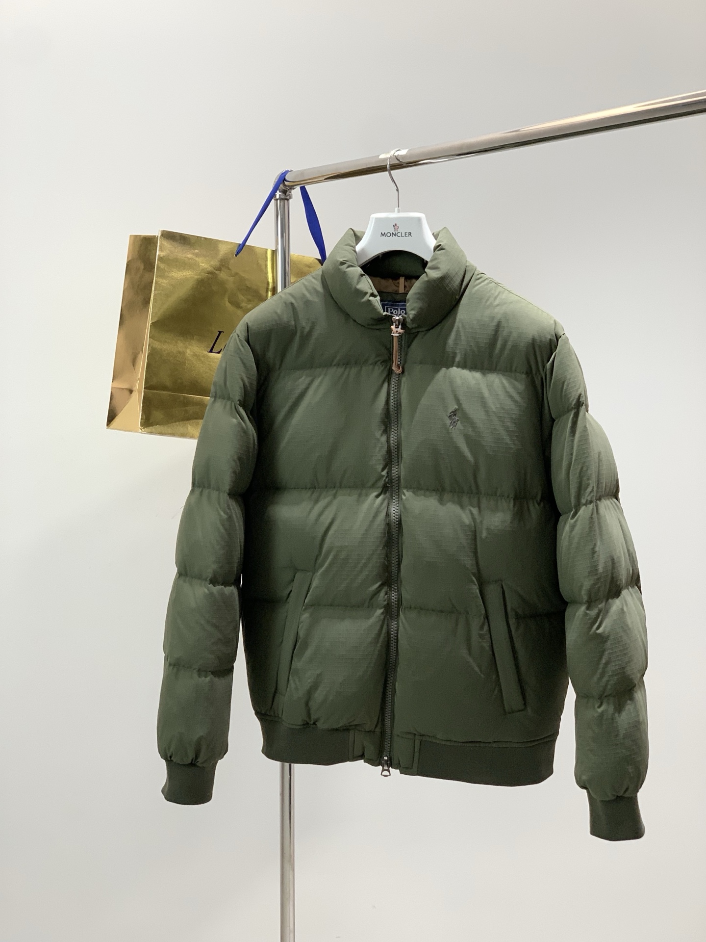 🌾，，RalP🆕h Lauren拉夫劳伦新款刺绣小马图案拉链长袖立领纯色羽绒服 男女同款 降温刚需款！ 