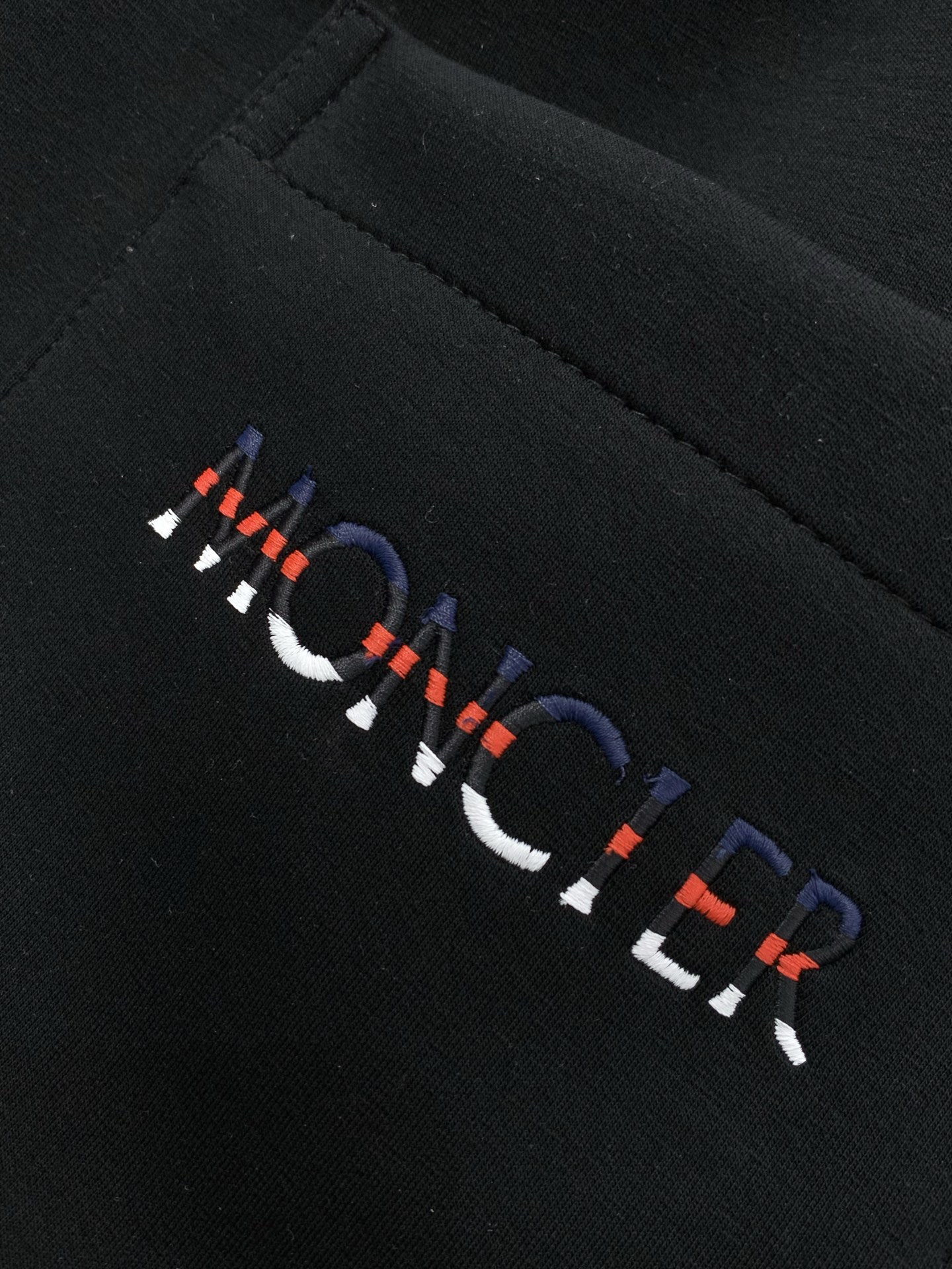 🌾，，蒙口 黑色 束脚 休闲裤材质 面料:棉32%锦纶63%氨纶5%里料:涤纶100%机洗，手洗最高水温