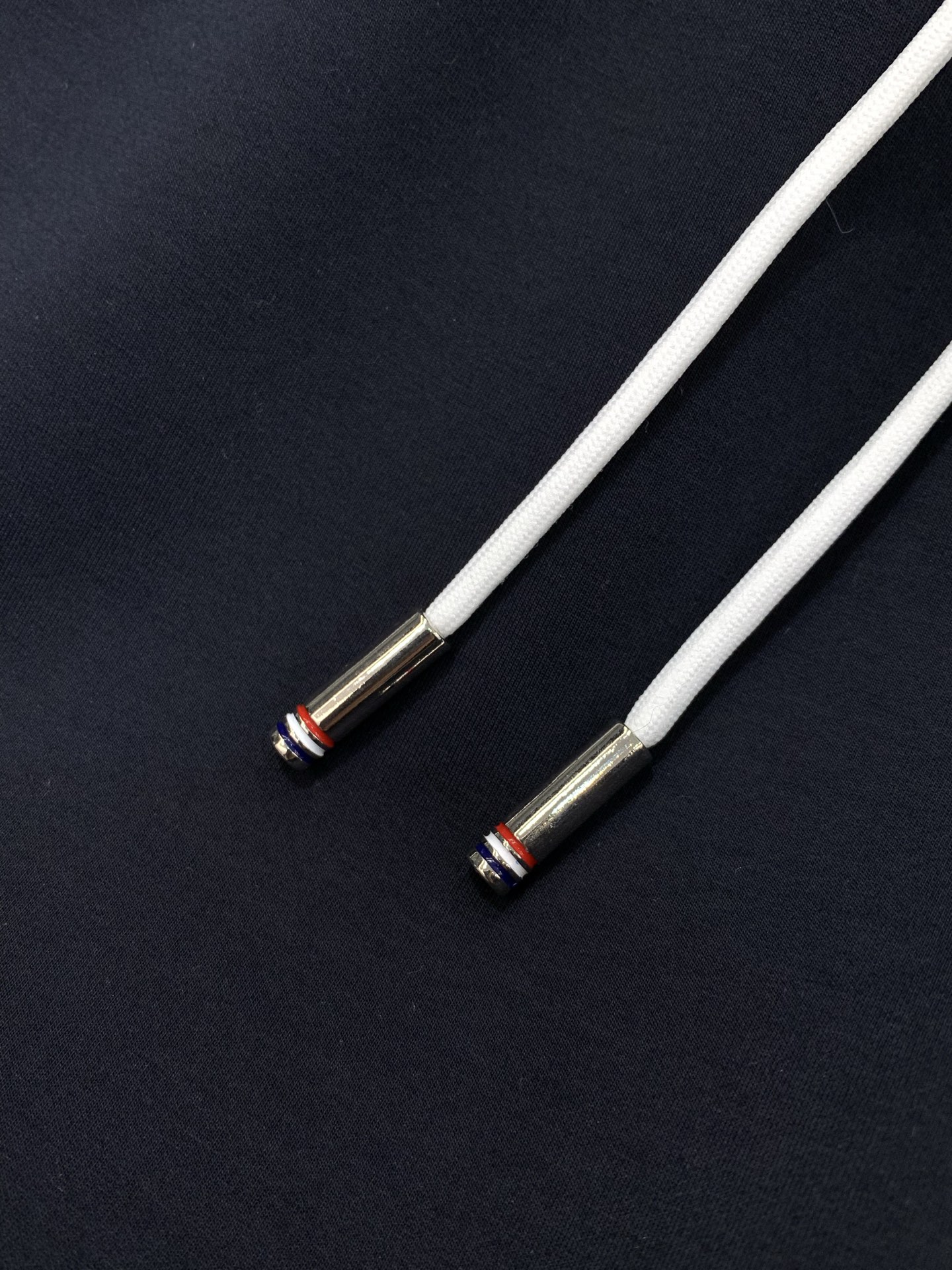 🌾，，蒙口 束脚 休闲裤材质 面料:棉32%锦纶63%氨纶5%里料:涤纶100%机洗，手洗最高水温30℃