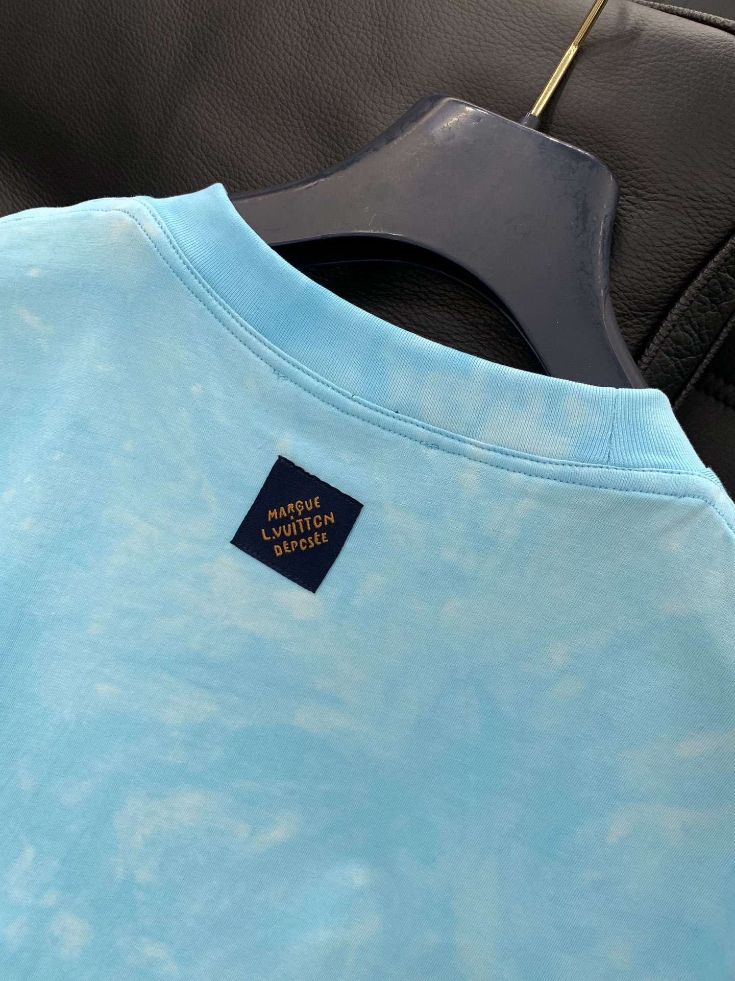 🌾，，LouisVuitton 路易威登，2025夏季最新款，专柜同步有售，原单狠货，时尚休闲圆领短袖T