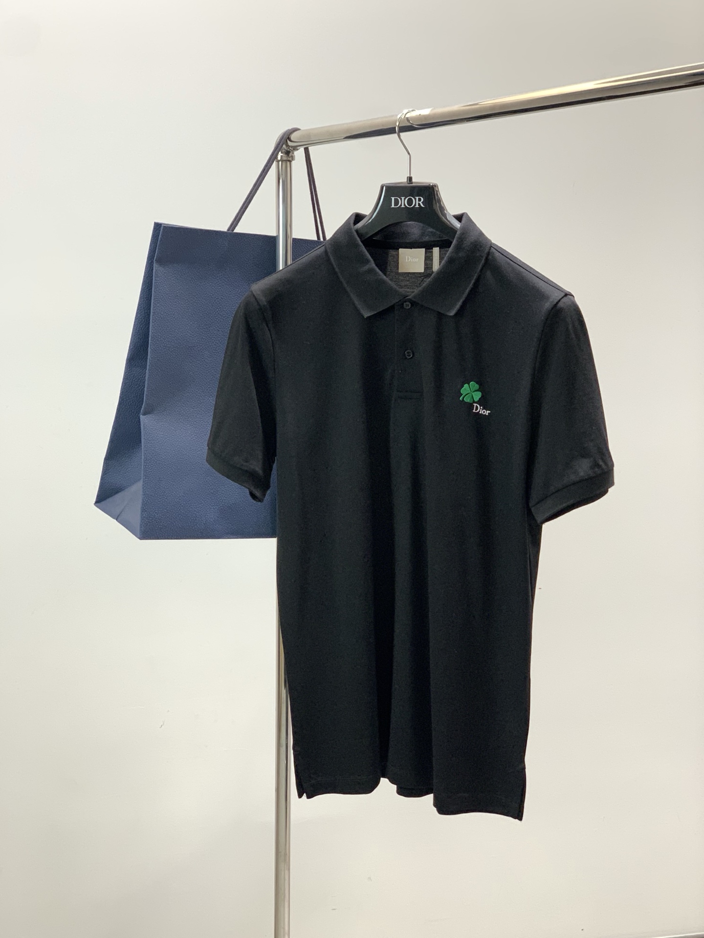 🌾，，Dior 迪奥， 2025夏季新品，专柜同步有售，简约时尚休闲翻领短袖T恤，原版进口面料，舒适透气