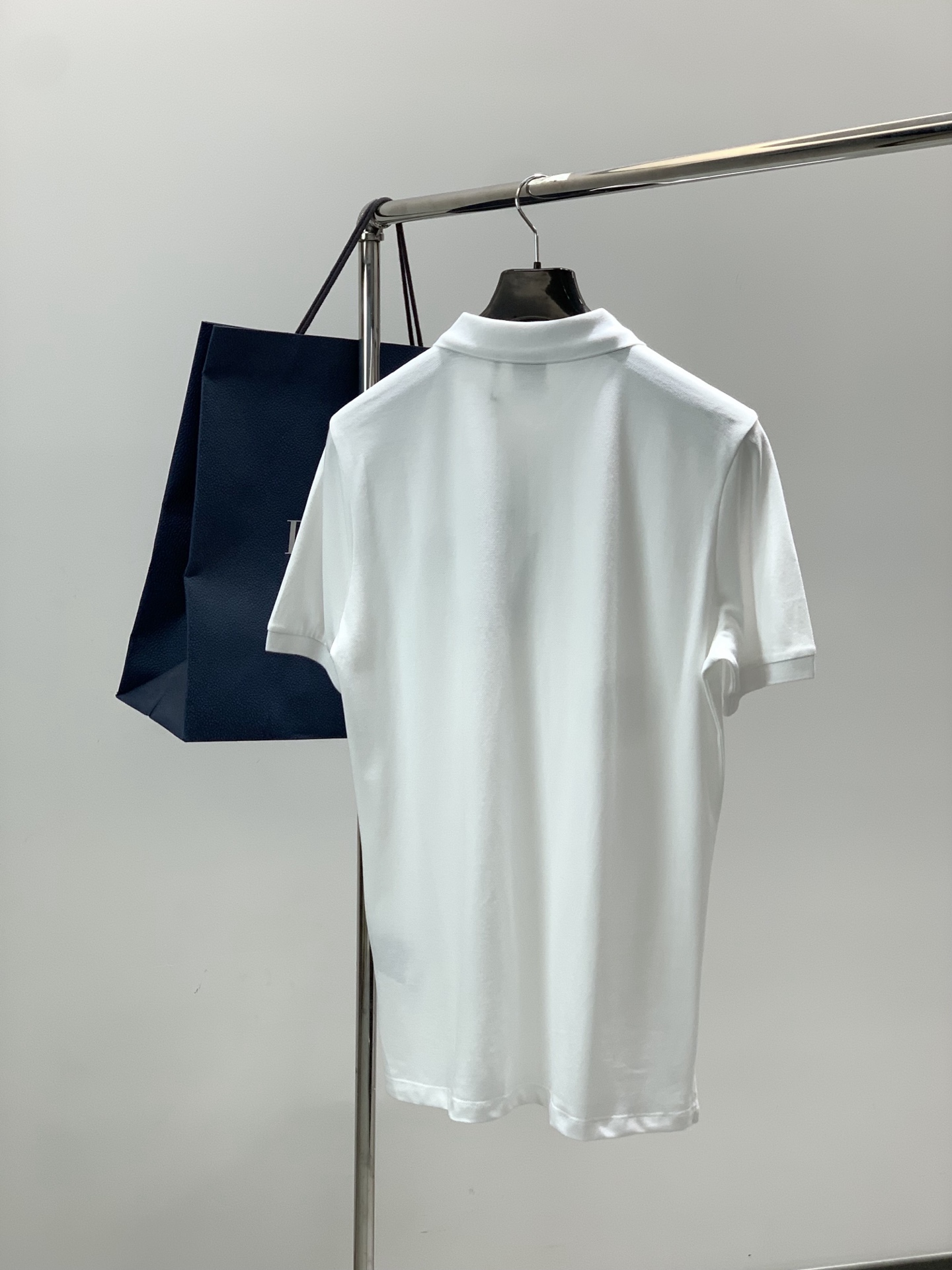 🌾，，Dior 迪奥， 2025夏季新品，专柜同步有售，简约时尚休闲翻领短袖T恤，原版进口面料，舒适透气