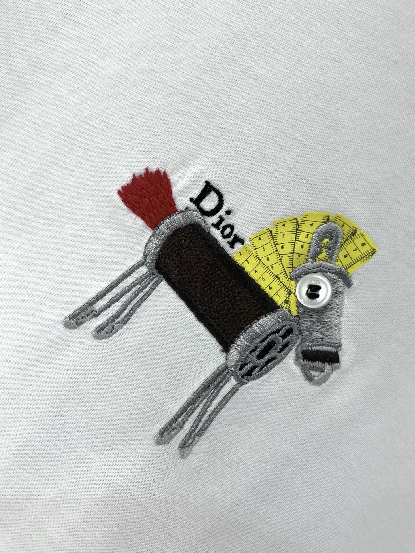 🌾，，Dior 迪奥， 2025夏季新品，专柜同步有售，简约时尚休闲圆领短袖T恤，原版进口面料，舒适透气