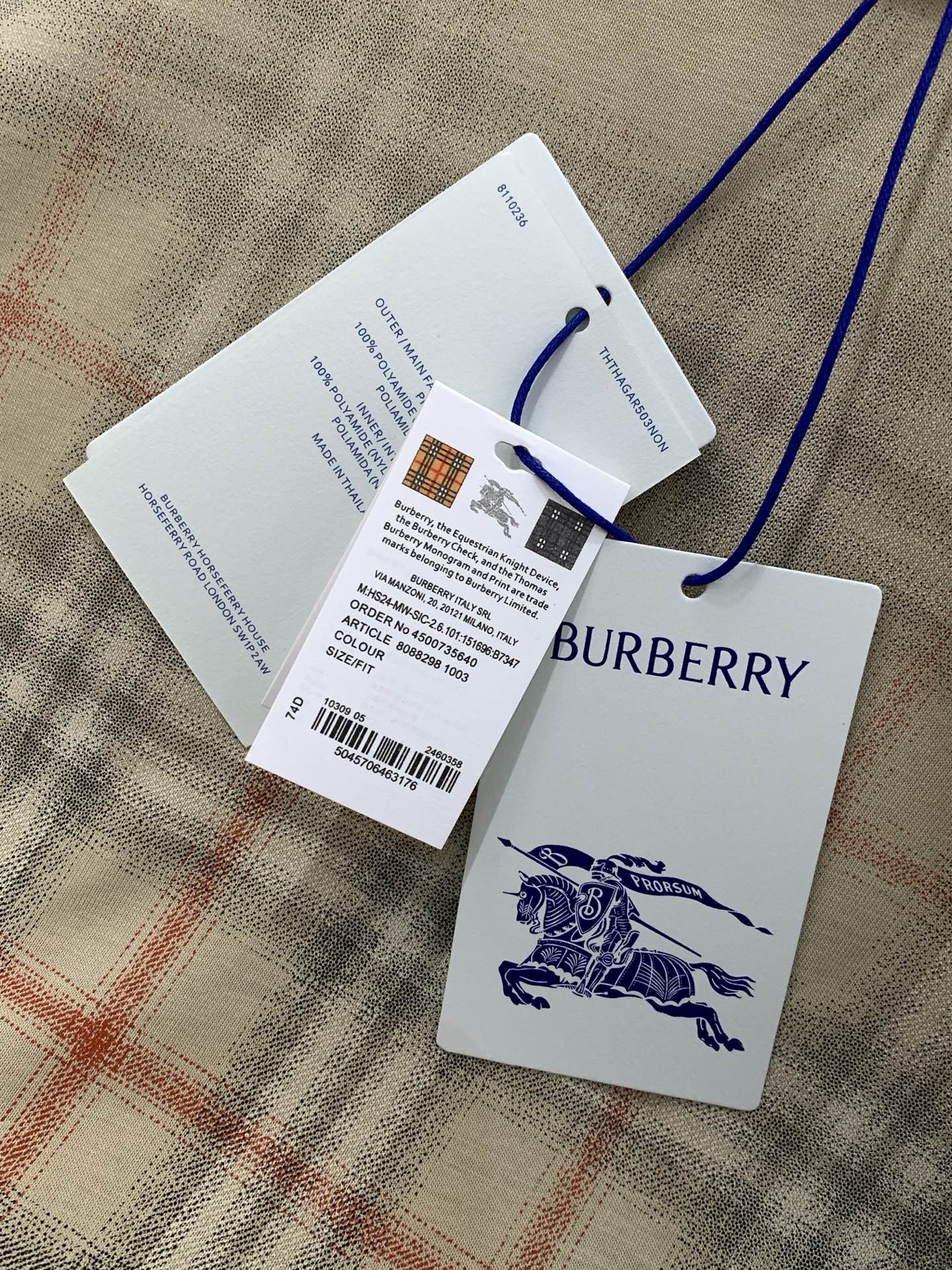 🌾，，Burberry 巴宝莉，2025夏季最新品，专柜同步有售，原单狠货，时尚休闲翻领短袖T恤，进口原