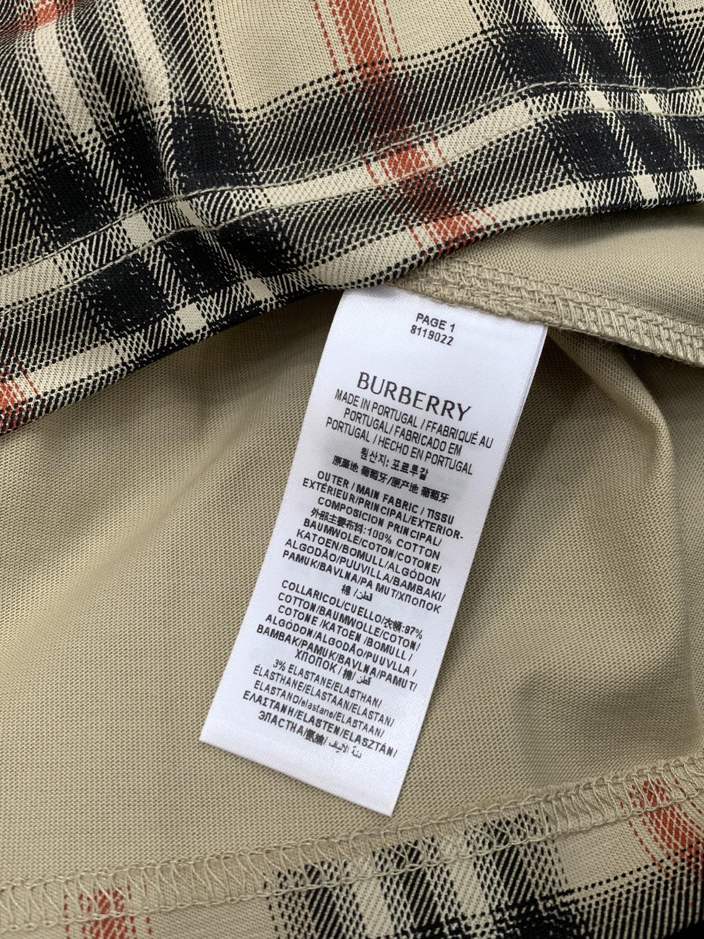 🌾，，Burberry 巴宝莉，2025夏季最新品，专柜同步有售，原单狠货，时尚休闲翻领短袖T恤，进口原