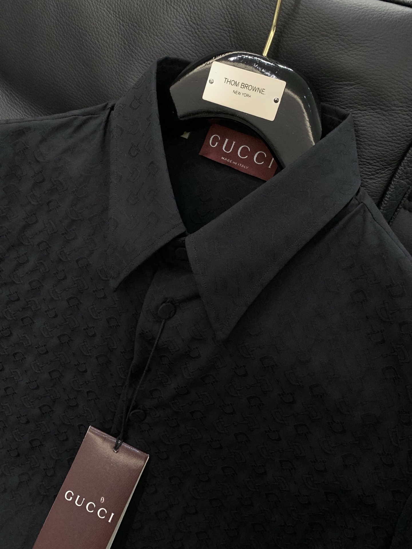 🌾，，Gucci 古驰，2025秋季最新款，专柜同步有售，原单狠货，时尚休闲长袖衬衫，上身很有特点！吸睛