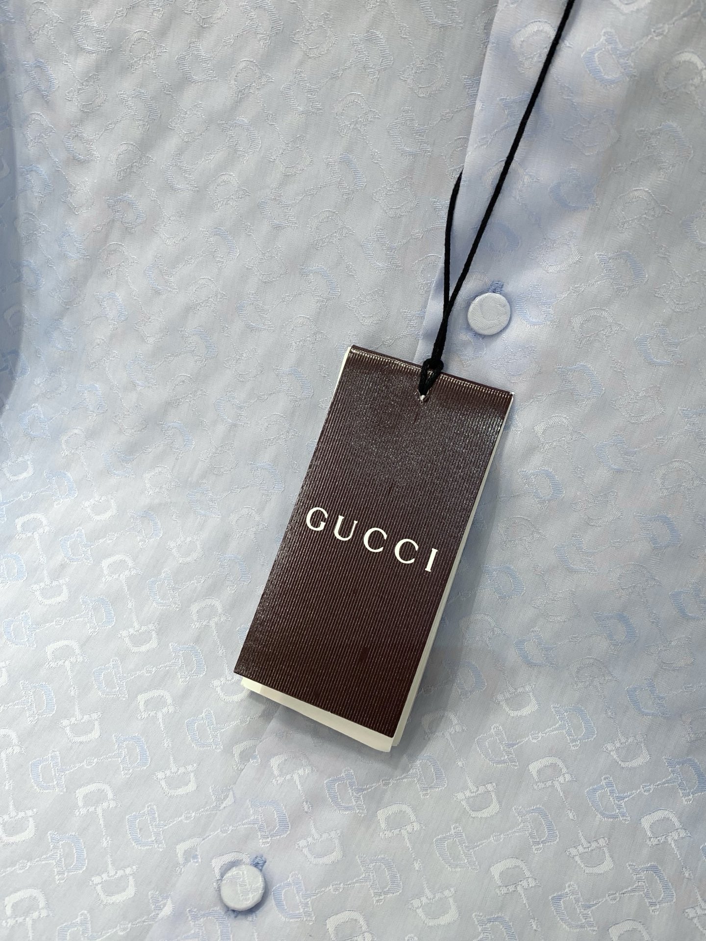 🌾，，Gucci 古驰，2025秋季最新款，专柜同步有售，原单狠货，时尚休闲长袖衬衫，上身很有特点！吸睛