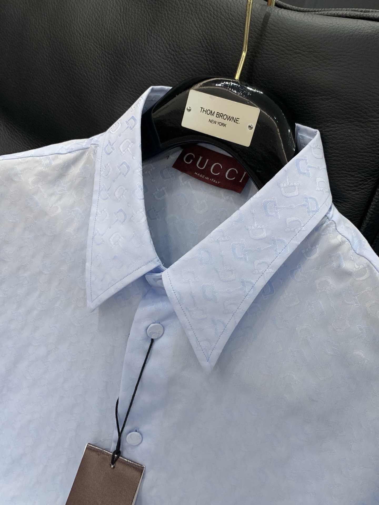 🌾，，Gucci 古驰，2025秋季最新款，专柜同步有售，原单狠货，时尚休闲长袖衬衫，上身很有特点！吸睛