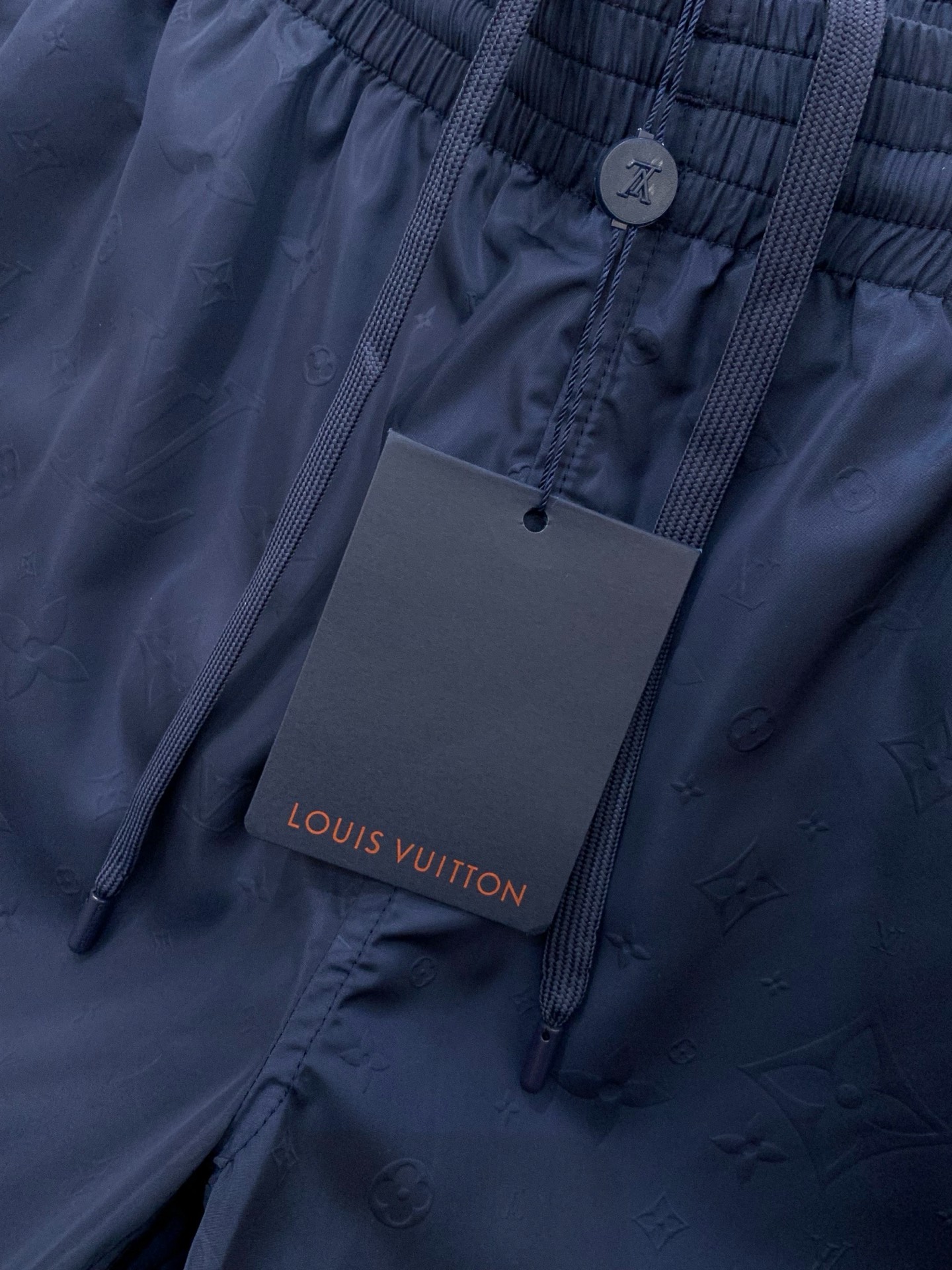 🌾，，LouisVuitton 路易威登，2025夏季最新款，专柜同步有售，原单狠货，时尚休闲短裤，上身