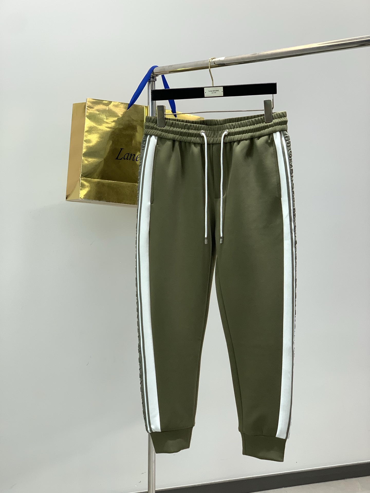 _dlf9sLtWCn-CNuQnewPIEzXBfJC6Tt-AOvUb6gA