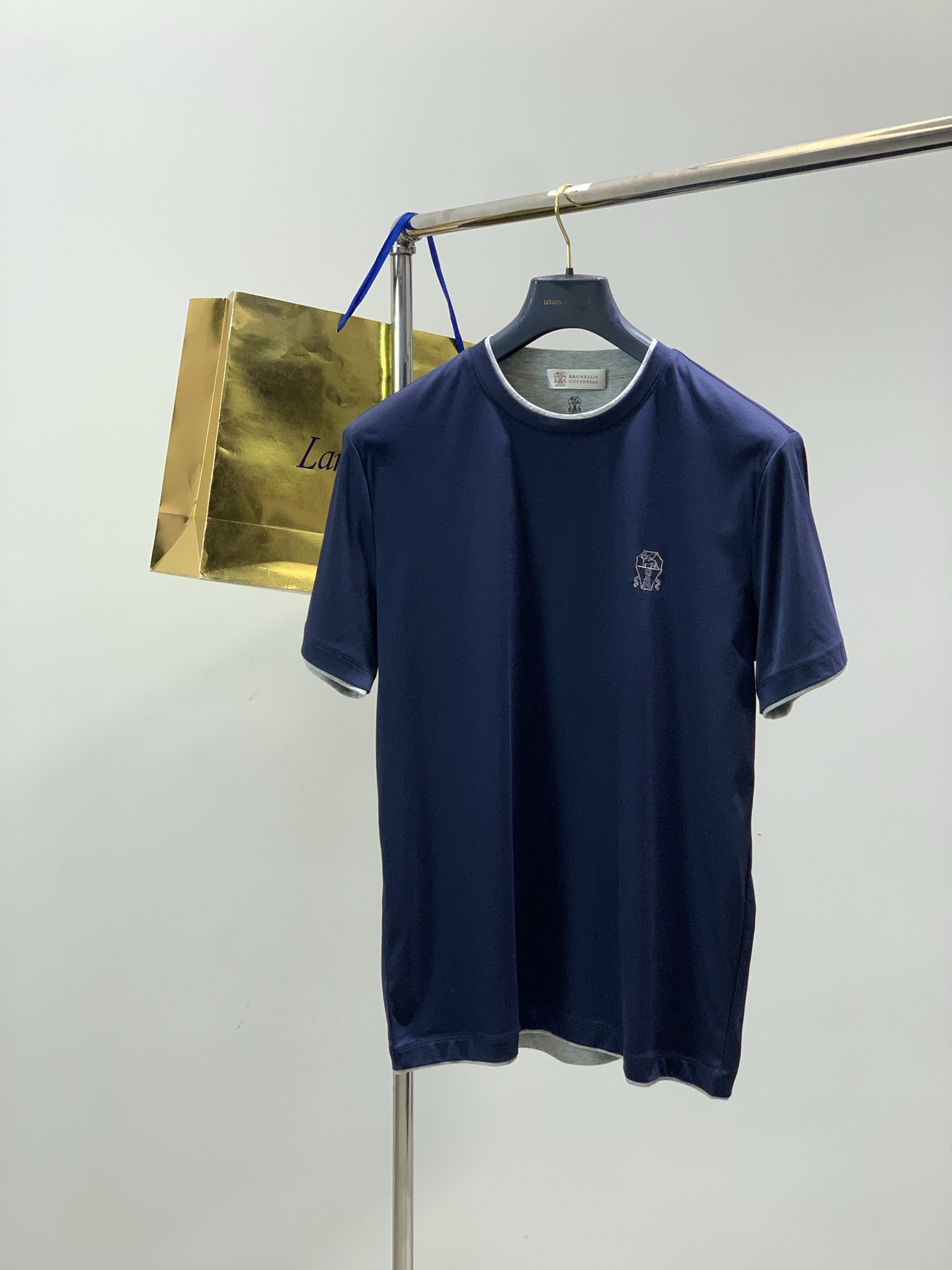 NO:743625,,BC round neck red short sleeves Material Mercerized cotton Size M-3XL Shoulder width Bust Length Sleeve length M43 106 68 27 L44 110 69 28 XL45 114 70 29 2XL46 118 7129 3XL47 122 7229,,T-shirt,19860909,BC圆领红色短袖 材质 丝光棉 尺码M-3XL 肩宽 胸围 衣长 袖长 M43 106 68 27 L44 110 69 28 XL45 114 70 29 2XL46 118 7129 3XL47 122 7229,,T-shirt,,Men's clothing