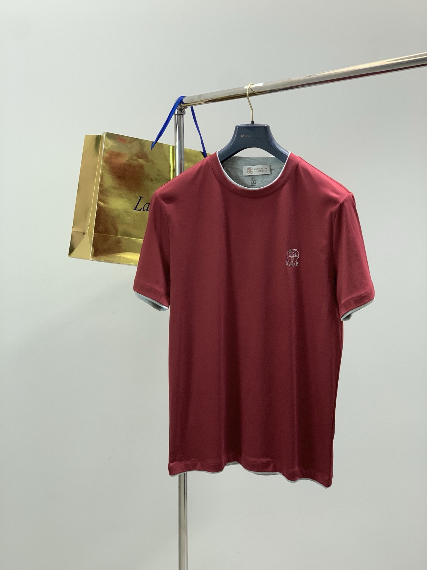 NO:728777,Years later, BC round neck red short-sleeved material mercerized cotton Size M-3XL Shoulder width Bust length Sleeve length M43 106 68 27 L44 110 69 28 XL45 114 70 29 2XL46 118 7129 3XL47 122 7229,,T-shirt,19860909年后,,BC圆领红色短袖 材质 丝光棉 尺码M-3XL 肩宽 胸围 衣长 袖长 M43 106 68 27 L44 110 69 28 XL45 114 70 29 2XL46 118 7129 3XL47 122 7229,,T-shirt,,Men's clothing