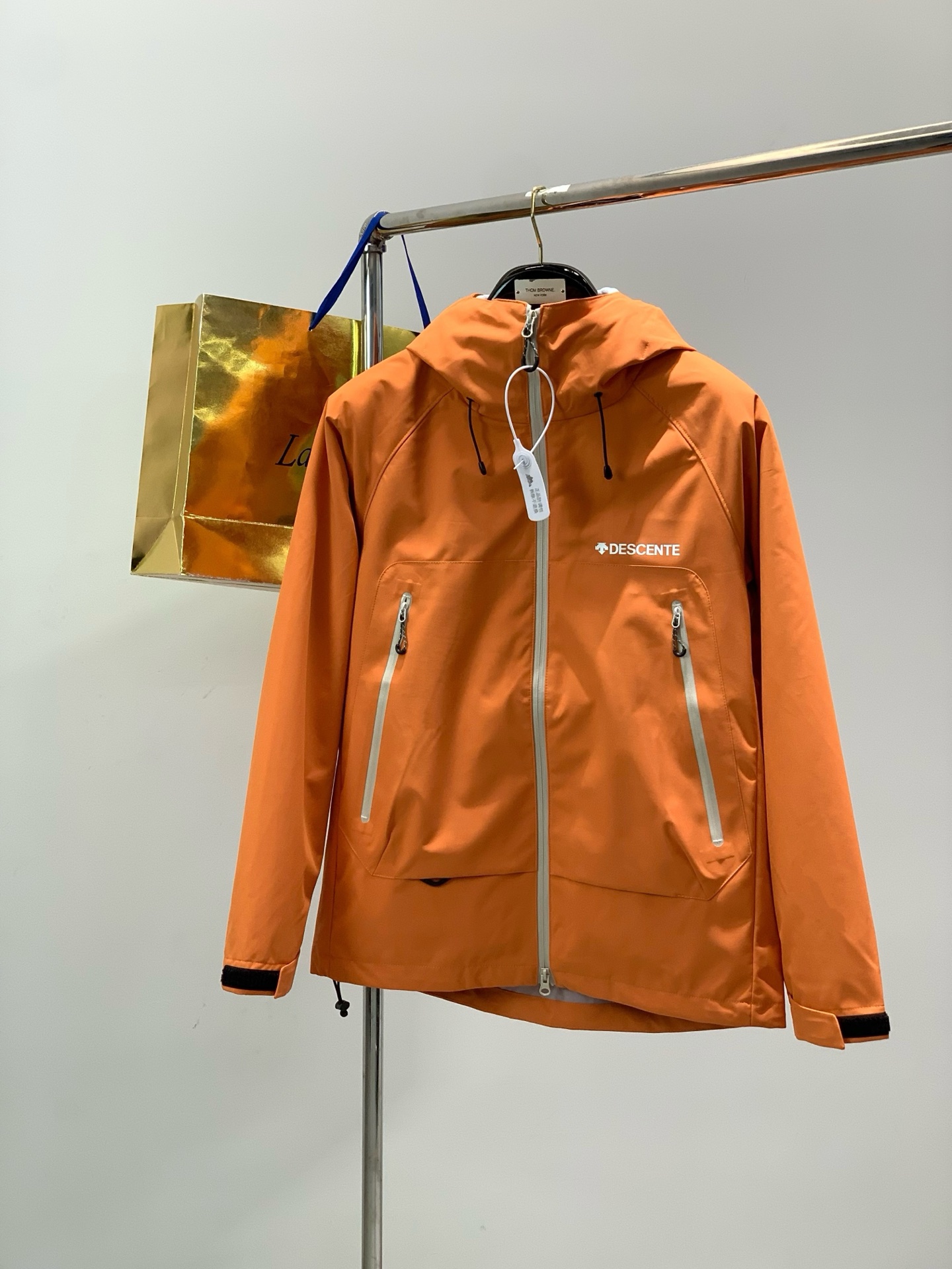 _dbv9sArJWJuogLCH7WkuuaPbT4W4QgP785FBVDg