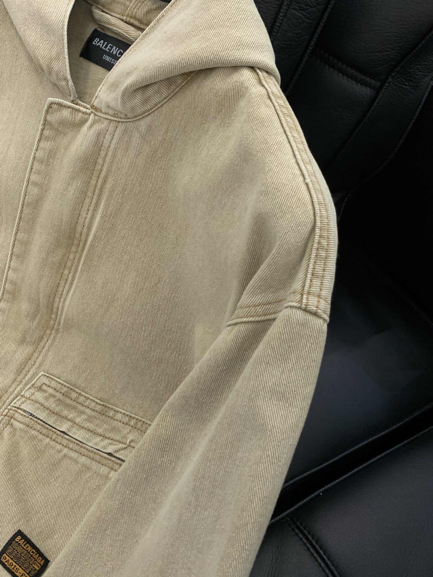 ，Balenciaga 巴黎世家，秋季最新款，专柜同步有售，原单狠货，爆款时尚休闲连帽牛仔外套，进口原版