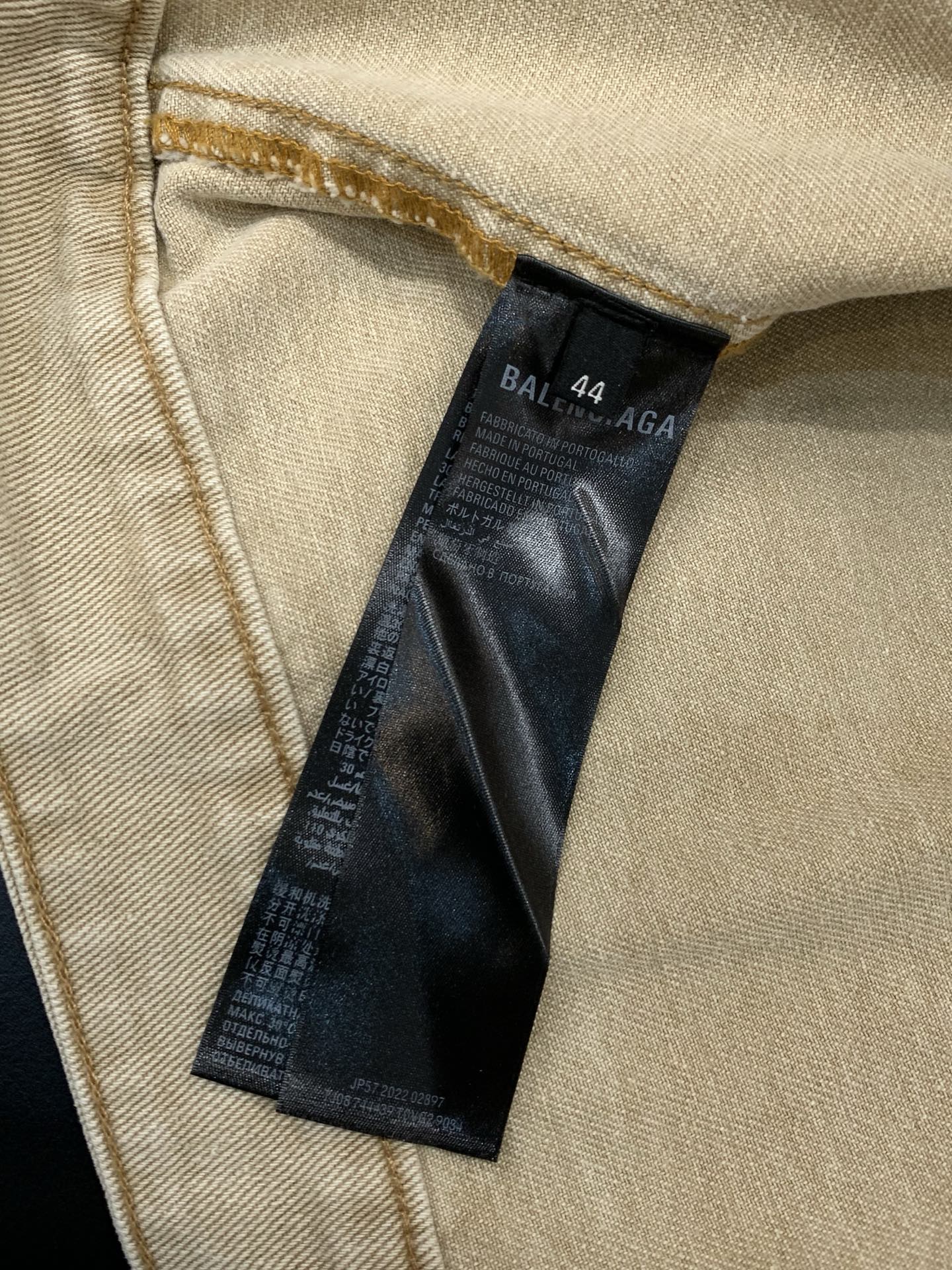 ，Balenciaga 巴黎世家，秋季最新款，专柜同步有售，原单狠货，爆款时尚休闲连帽牛仔外套，进口原版