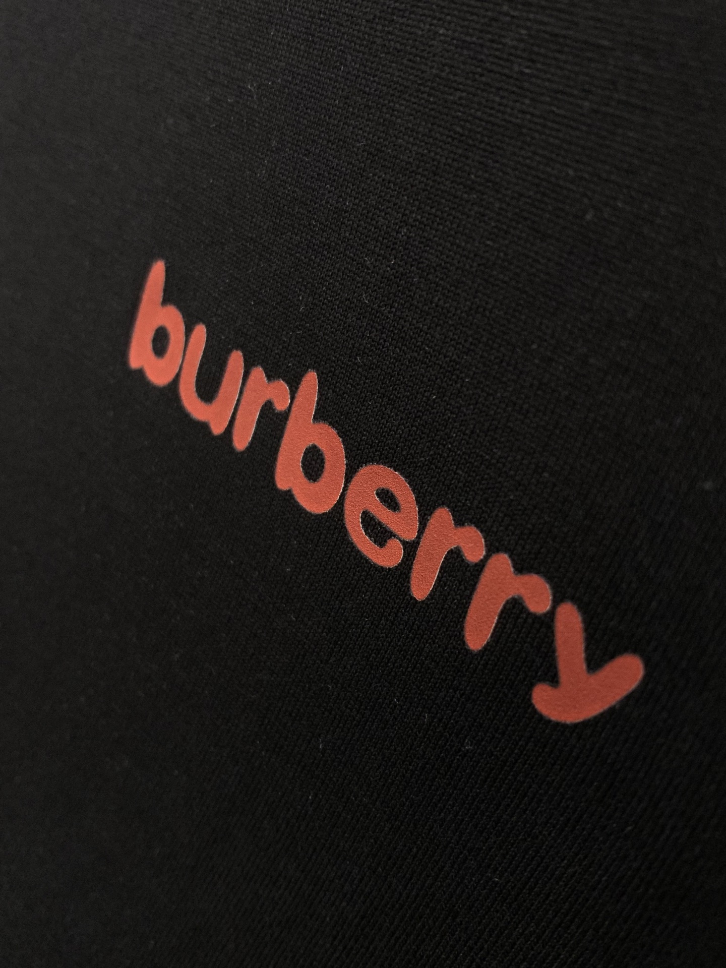 ，Burberry 巴宝莉，春夏最新品，专柜同步有售，原单狠货，时尚休闲圆领短袖T恤，进口原版面料，上身