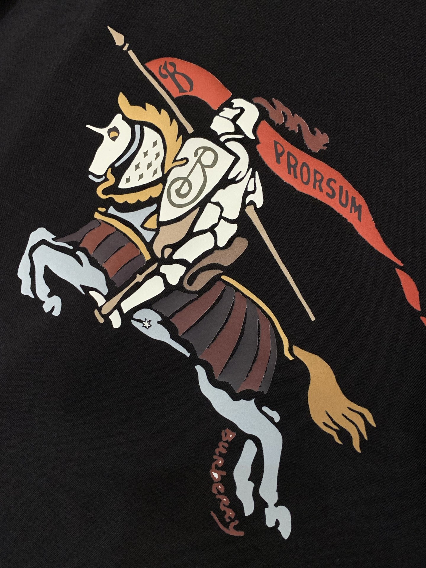 ，Burberry 巴宝莉，春夏最新品，专柜同步有售，原单狠货，时尚休闲圆领短袖T恤，进口原版面料，上身