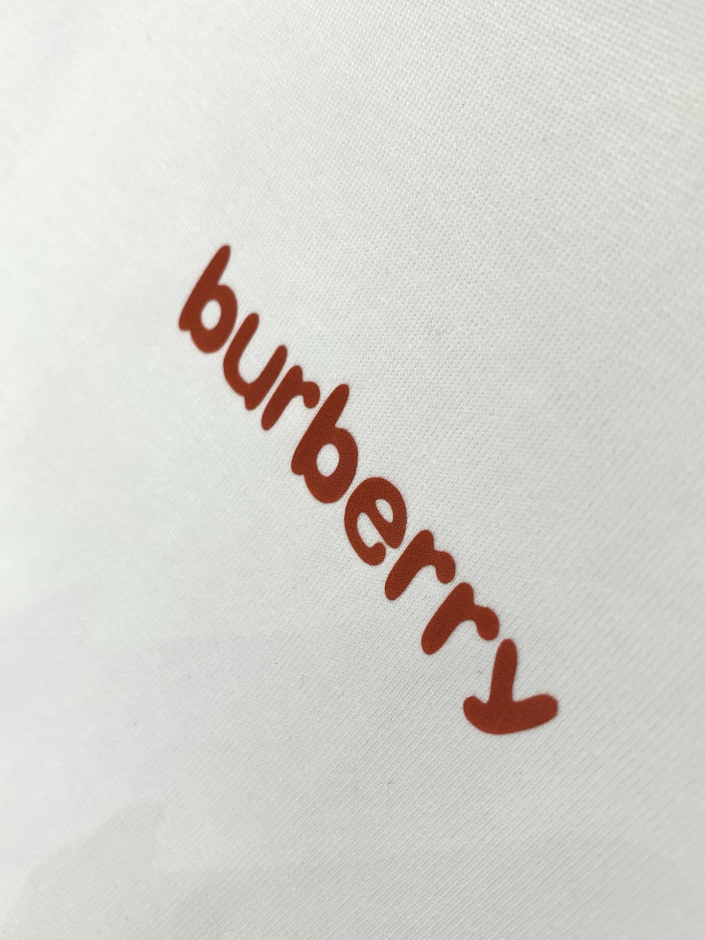 ，Burberry 巴宝莉，春夏最新品，专柜同步有售，原单狠货，时尚休闲圆领短袖T恤，进口原版面料，上身