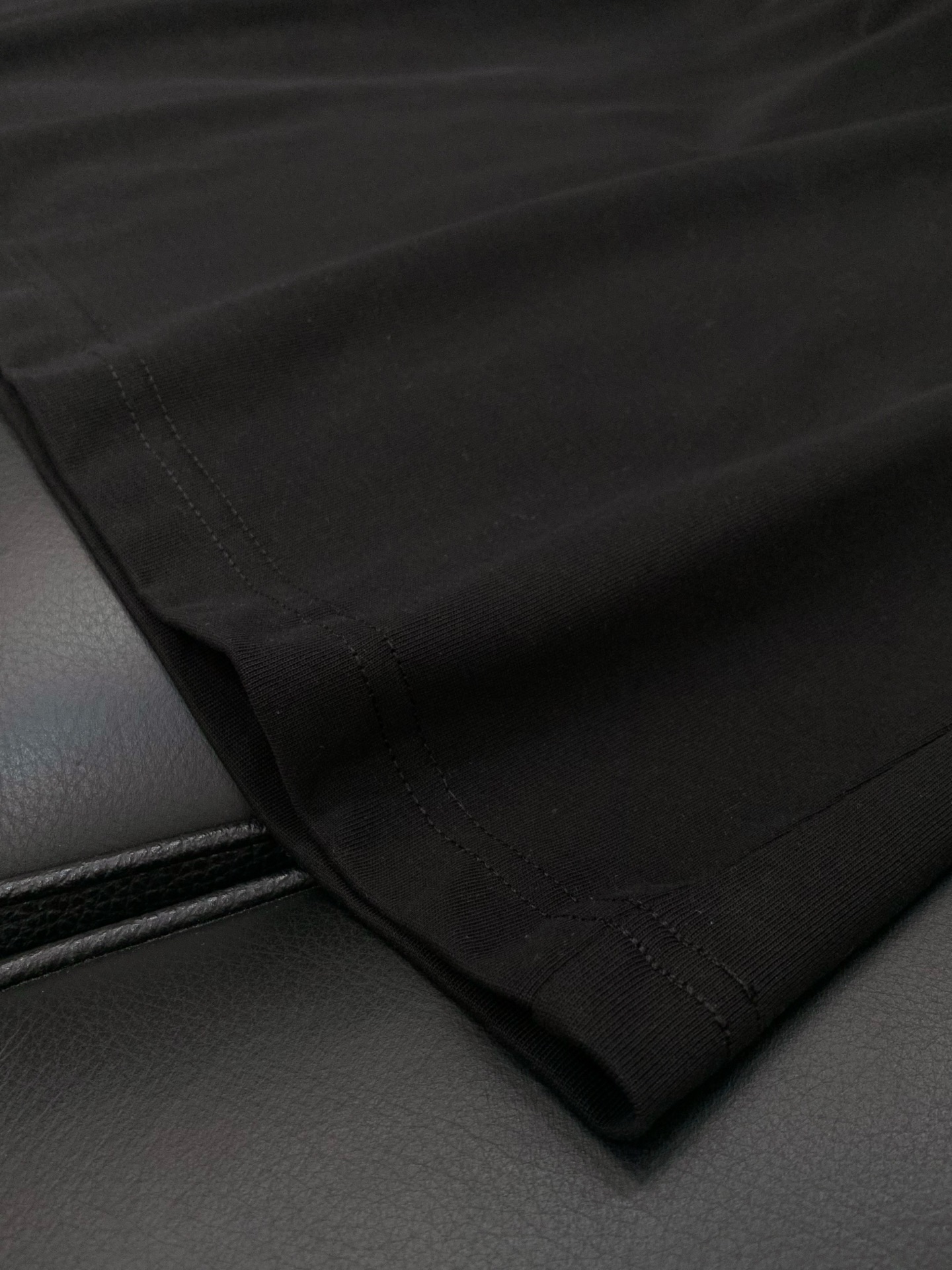 ，ami，2026春夏最新品，专柜同步有售，原单狠货，休闲时尚圆领短袖T恤，进口原版面料，顶级印花工艺字