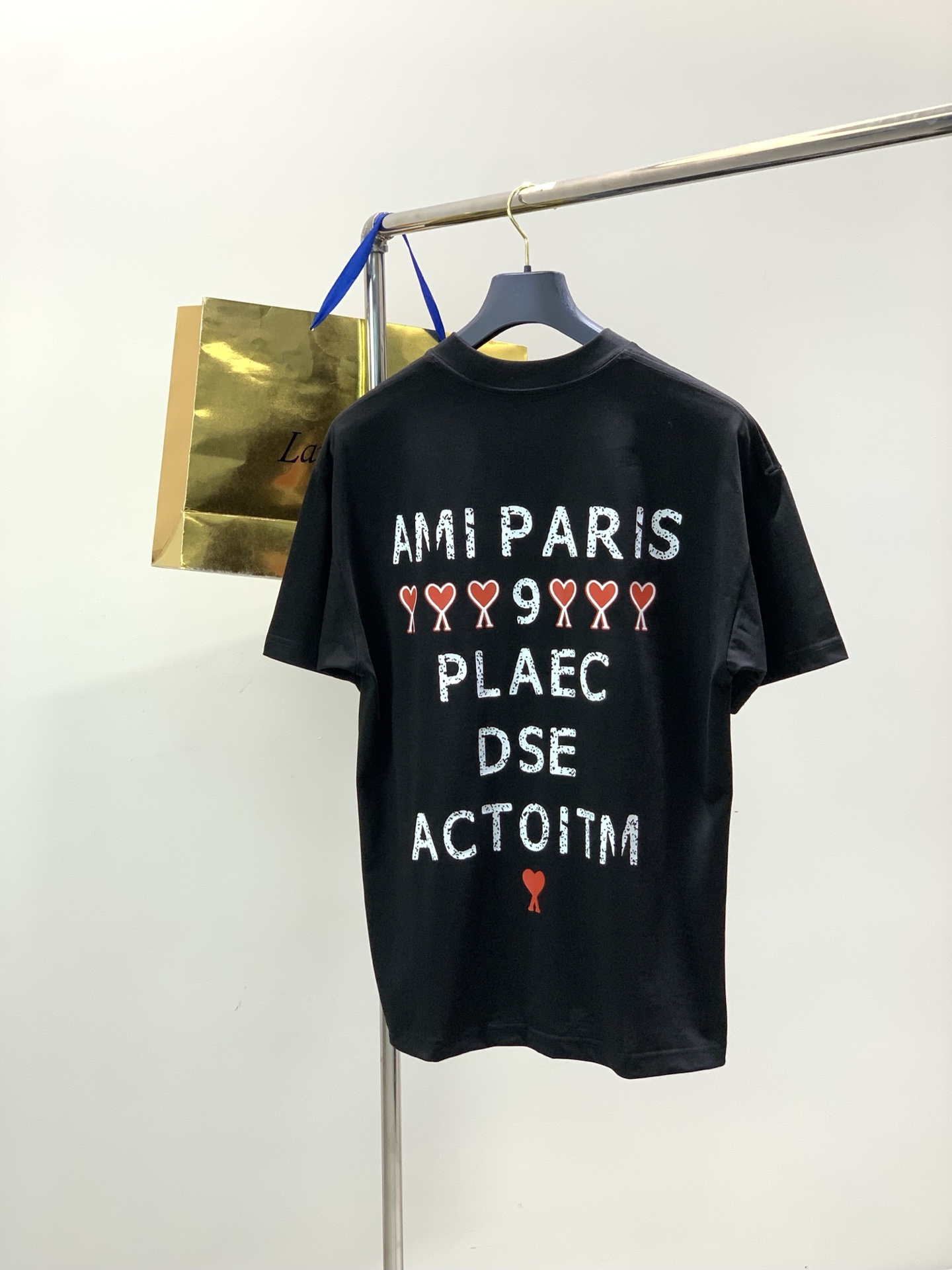 ，ami，2026春夏最新品，专柜同步有售，原单狠货，休闲时尚圆领短袖T恤，进口原版面料，顶级印花工艺字