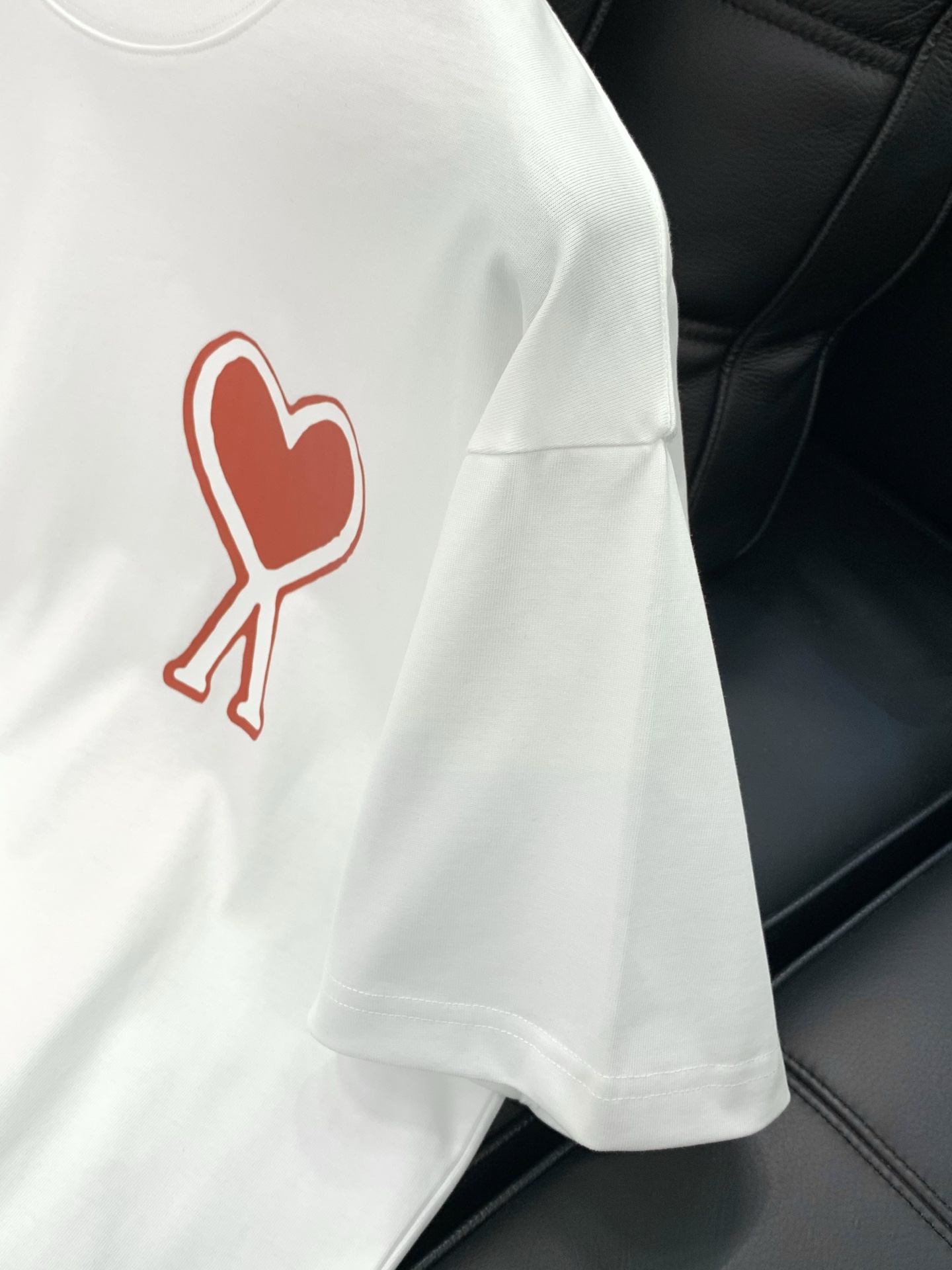 ，ami，2026春夏最新品，专柜同步有售，原单狠货，休闲时尚圆领短袖T恤，进口原版面料，顶级印花工艺字