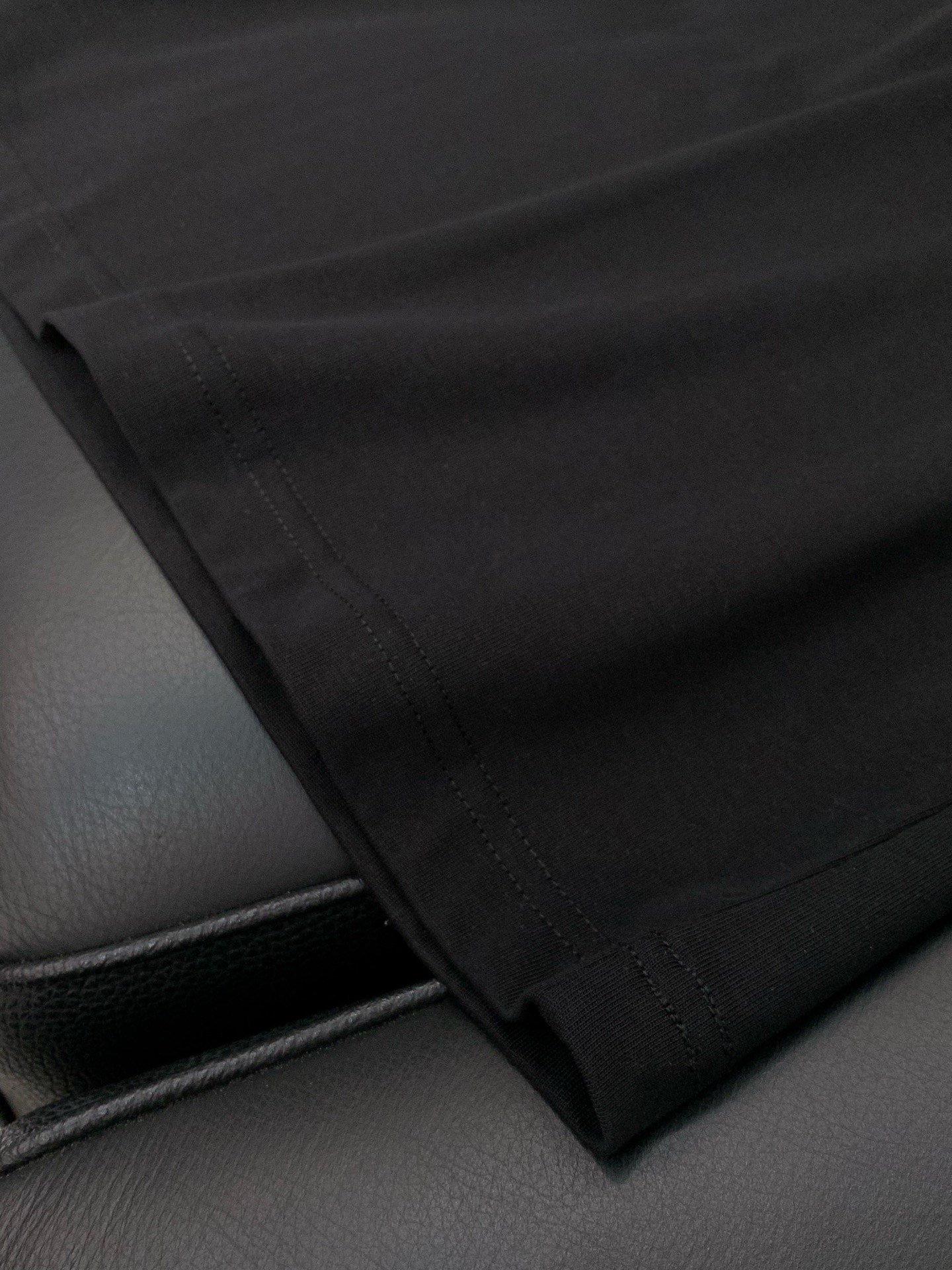 ，Y-3 山本耀司，2026春夏最新品，专柜同步有售，原单狠货，时尚休闲圆领短袖T恤，进口原版面料，舒适