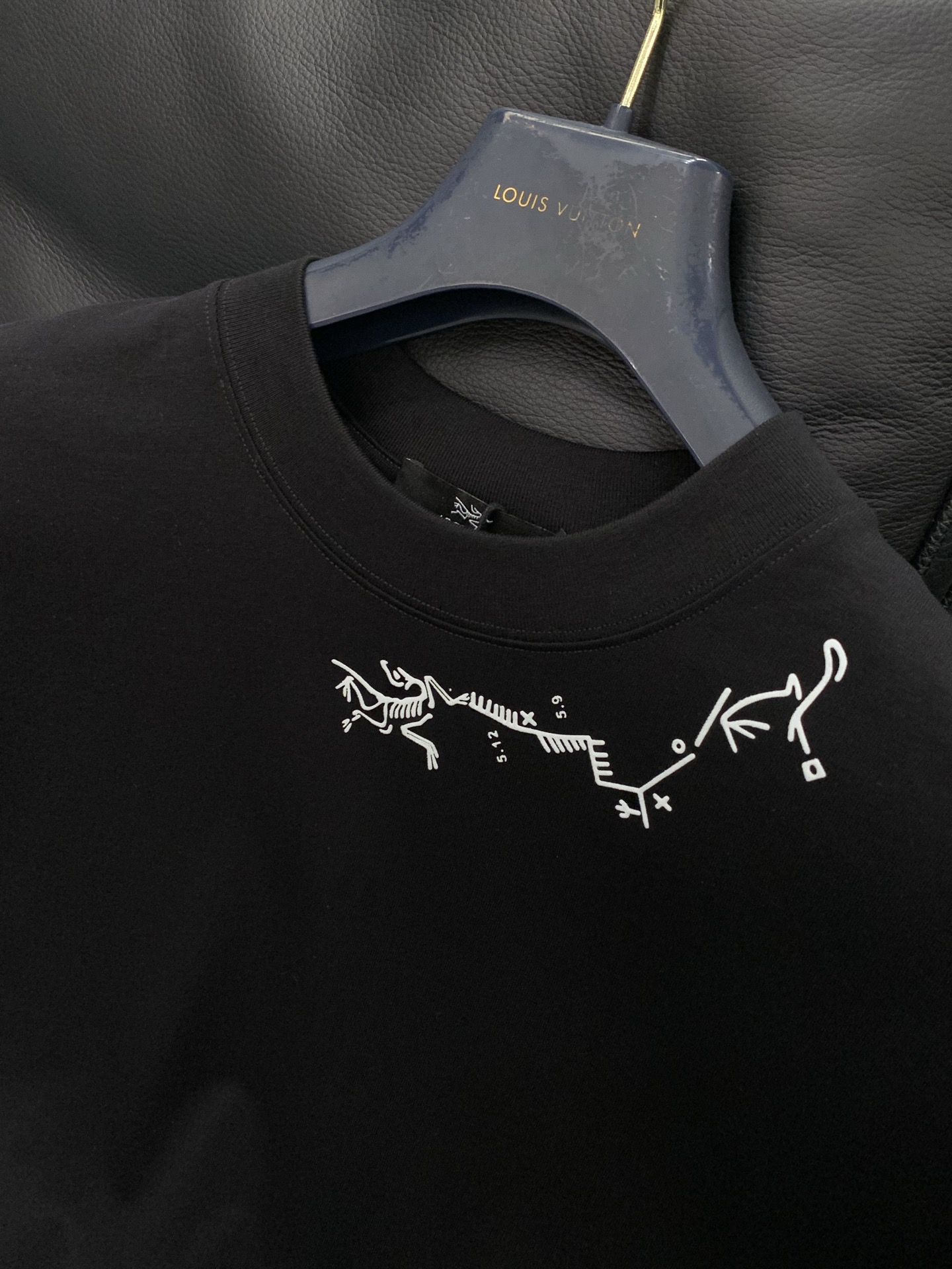 ，ARCTERYX 始祖鸟，2026春夏AW新品，时尚休闲圆领短袖T恤，专柜同步有售，原单狠货，进口原版