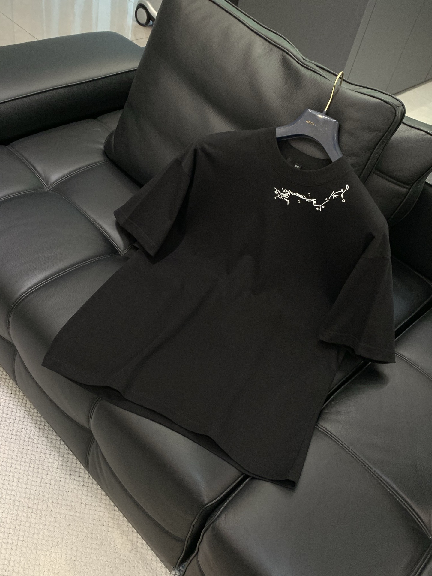 ，ARCTERYX 始祖鸟，2026春夏AW新品，时尚休闲圆领短袖T恤，专柜同步有售，原单狠货，进口原版