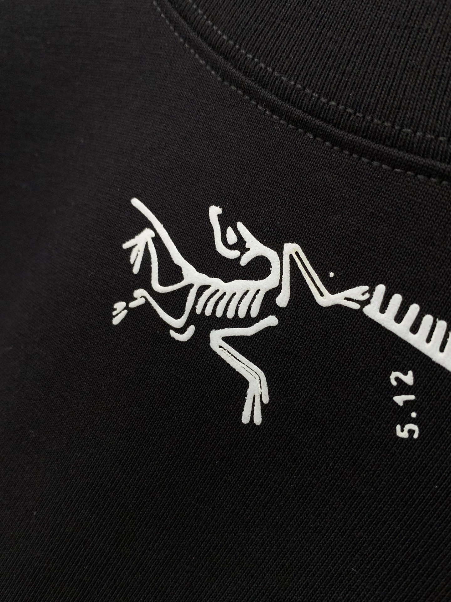 ，ARCTERYX 始祖鸟，2026春夏AW新品，时尚休闲圆领短袖T恤，专柜同步有售，原单狠货，进口原版