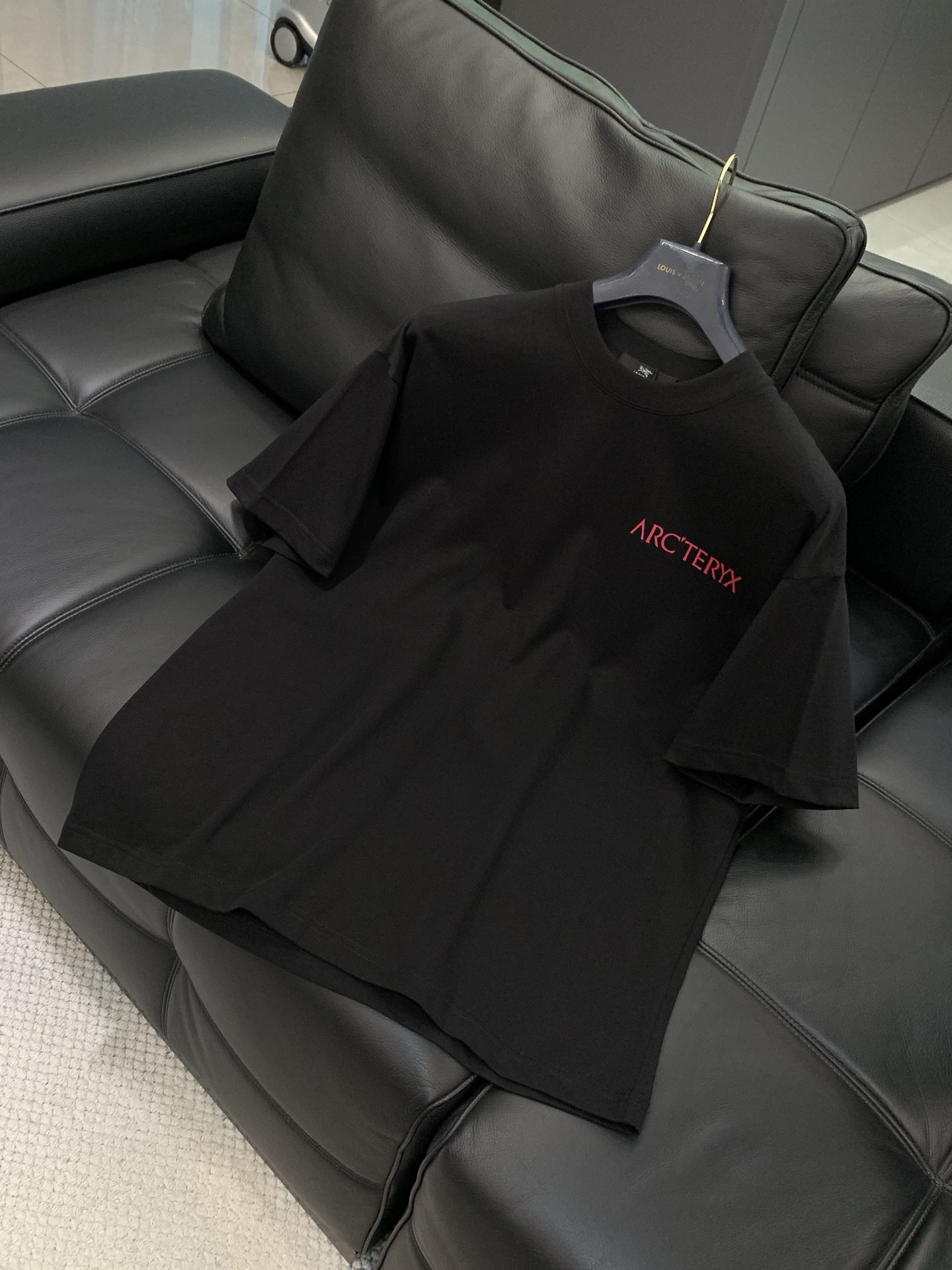 ，ARCTERYX 始祖鸟，2026春夏AW新品，时尚休闲圆领短袖T恤，专柜同步有售，原单狠货，进口原版