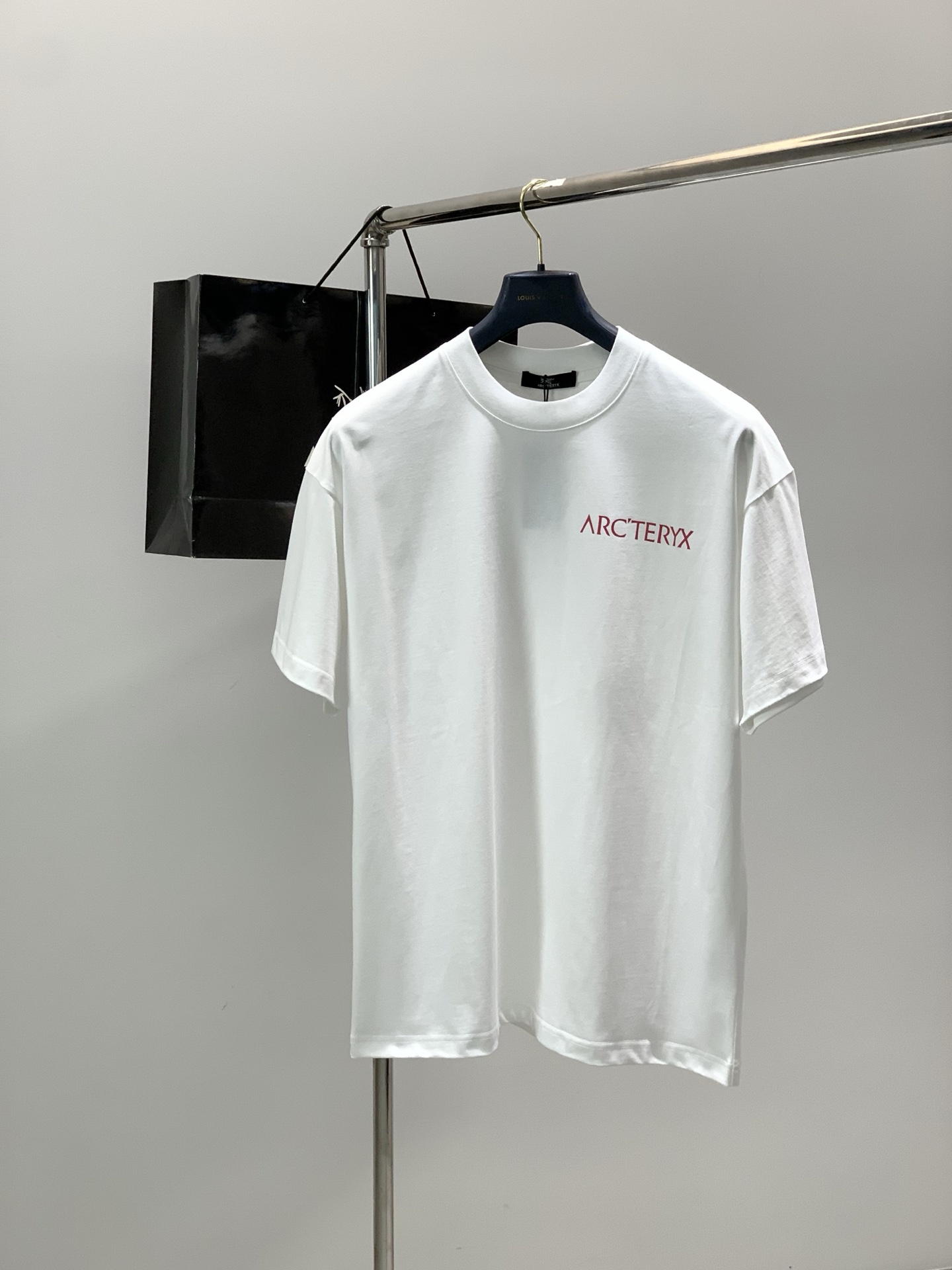 ，ARCTERYX 始祖鸟，2026春夏AW新品，时尚休闲圆领短袖T恤，专柜同步有售，原单狠货，进口原版