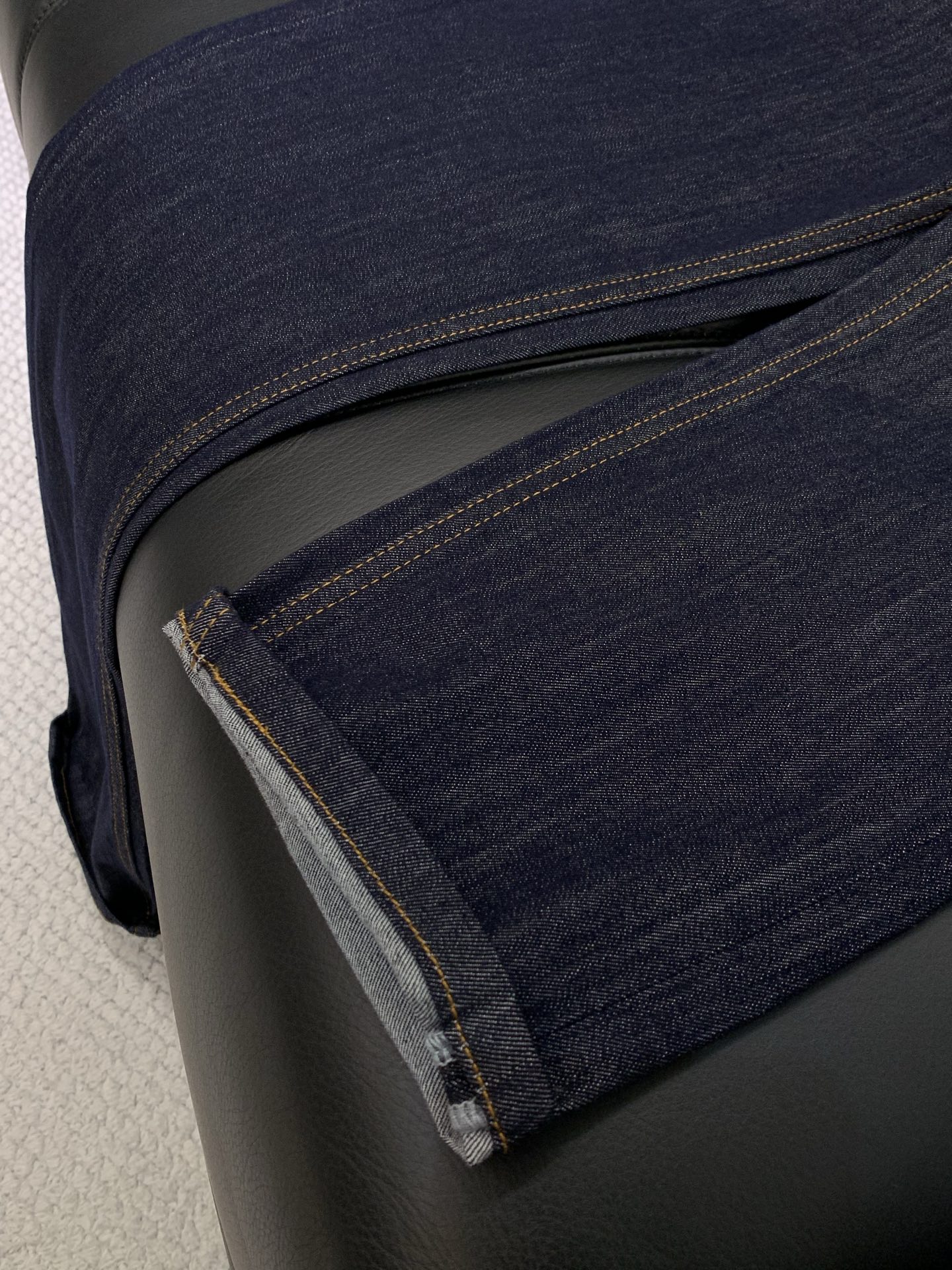 ，意大利神狮，时尚品牌，2026春季新品，时尚休闲水洗牛仔裤，专柜同步有售，原单狠货，采用进口原版面料，