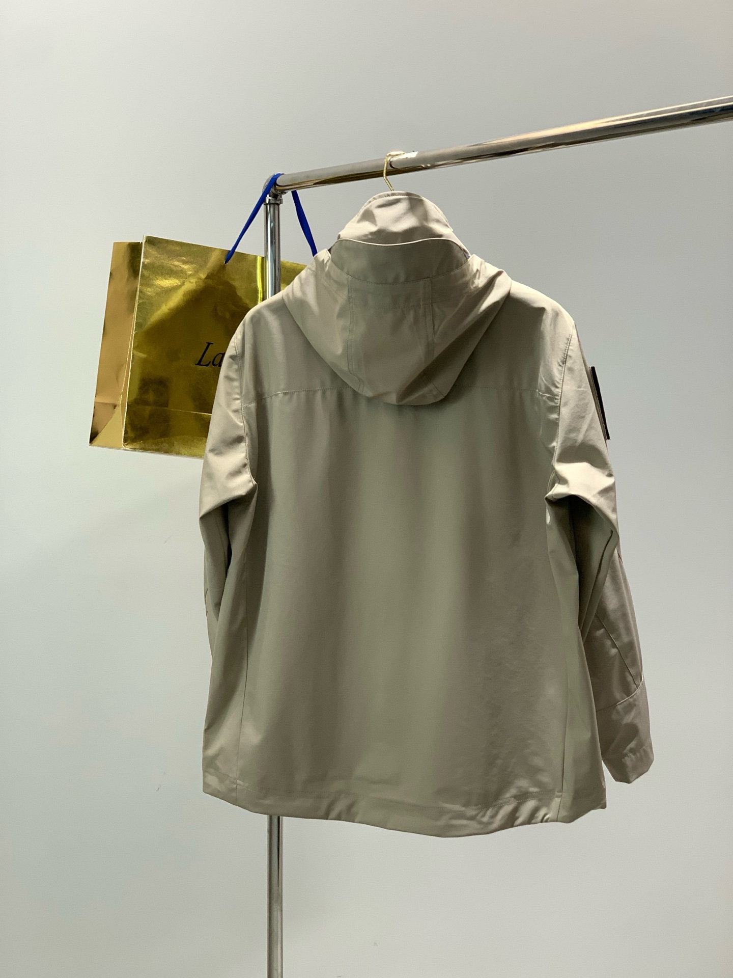 ，Stone Island 石头岛，2026春季最新款，专柜同步有售，原单狠货，爆款时尚休闲连帽外套，进