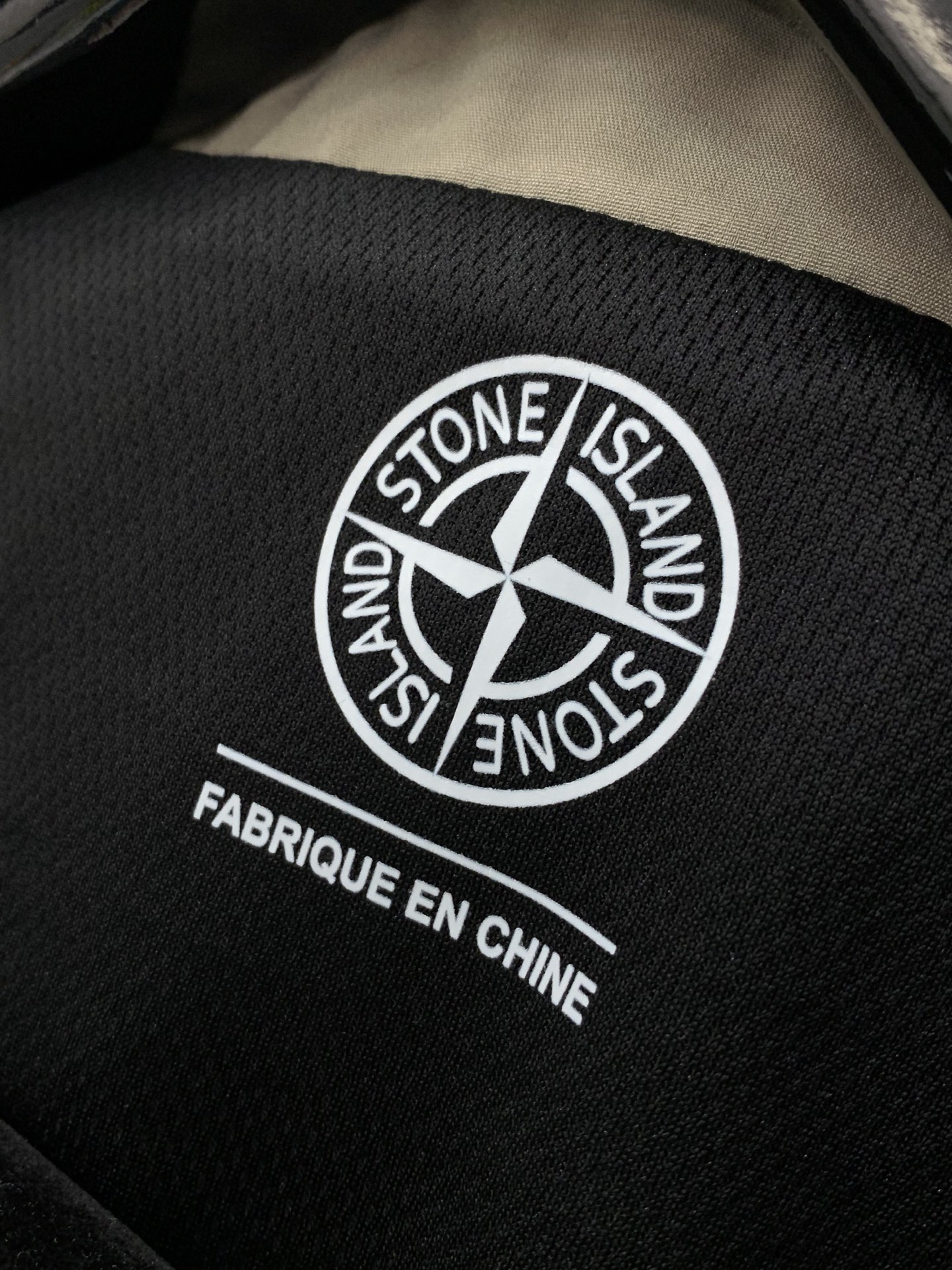 ，Stone Island 石头岛，2026春季最新款，专柜同步有售，原单狠货，爆款时尚休闲连帽外套，进