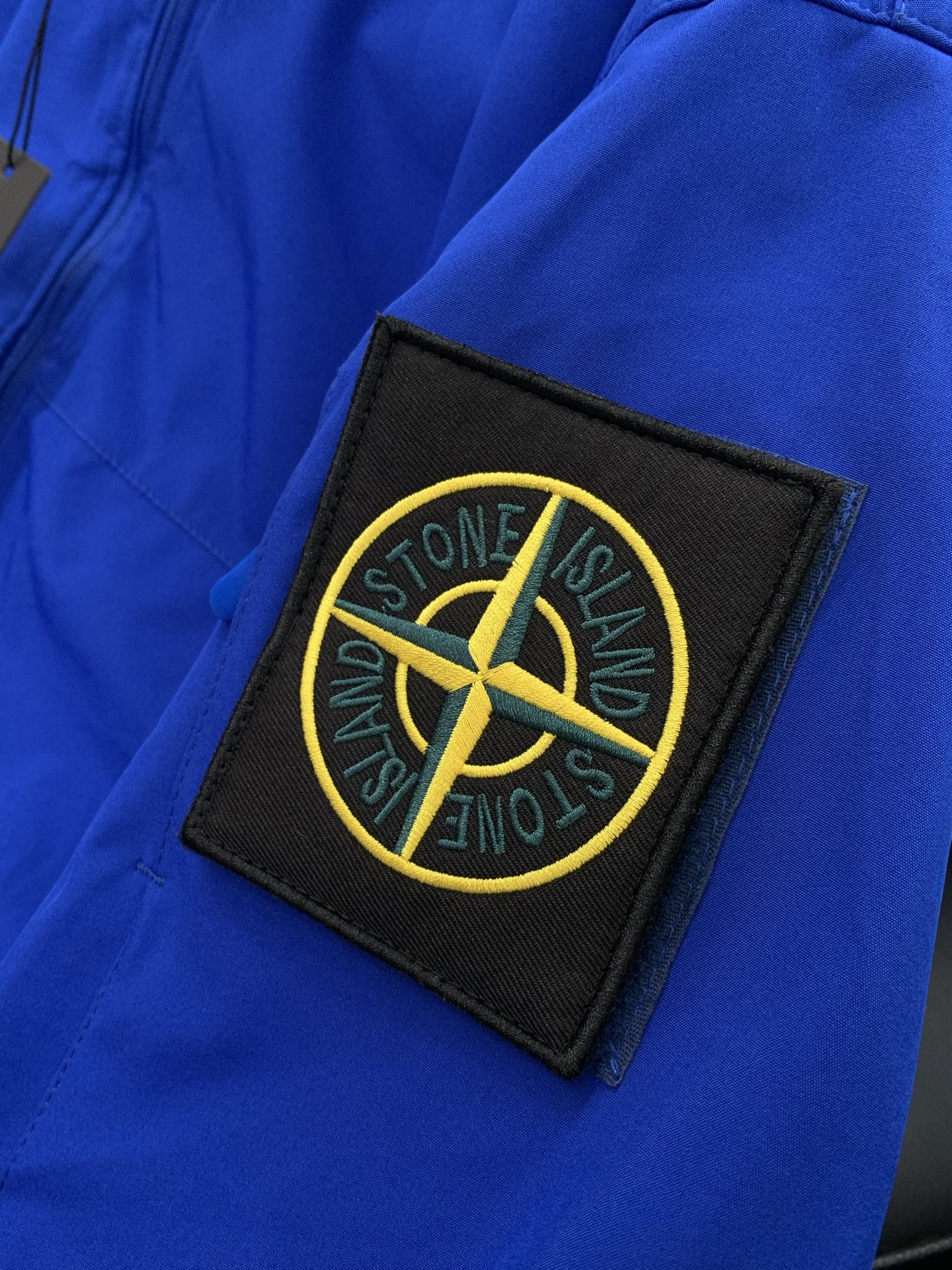 ，Stone Island 石头岛，2026春季最新款，专柜同步有售，原单狠货，爆款时尚休闲连帽外套，进