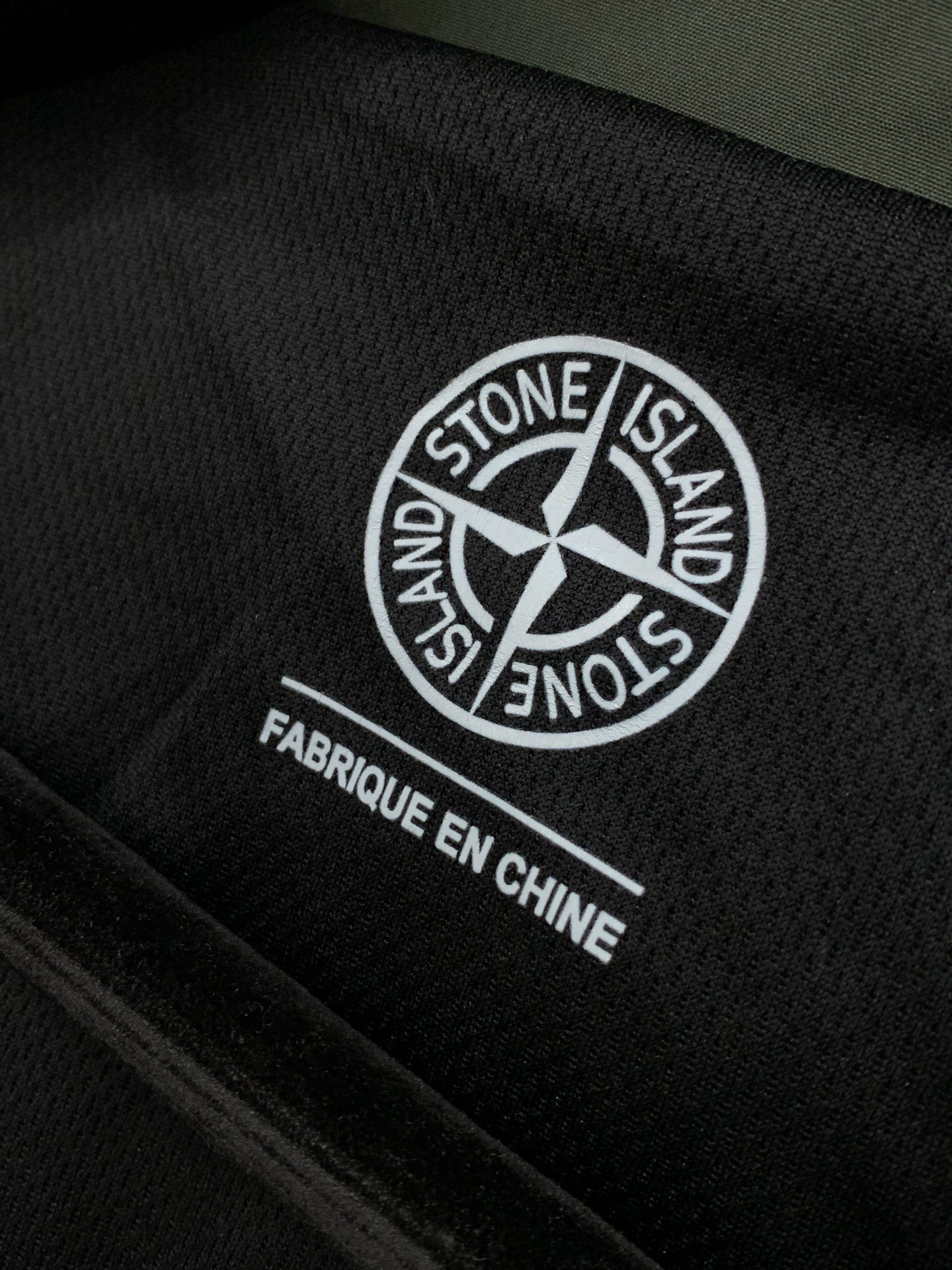 ，Stone Island 石头岛，2026春季最新款，专柜同步有售，原单狠货，爆款时尚休闲连帽外套，进