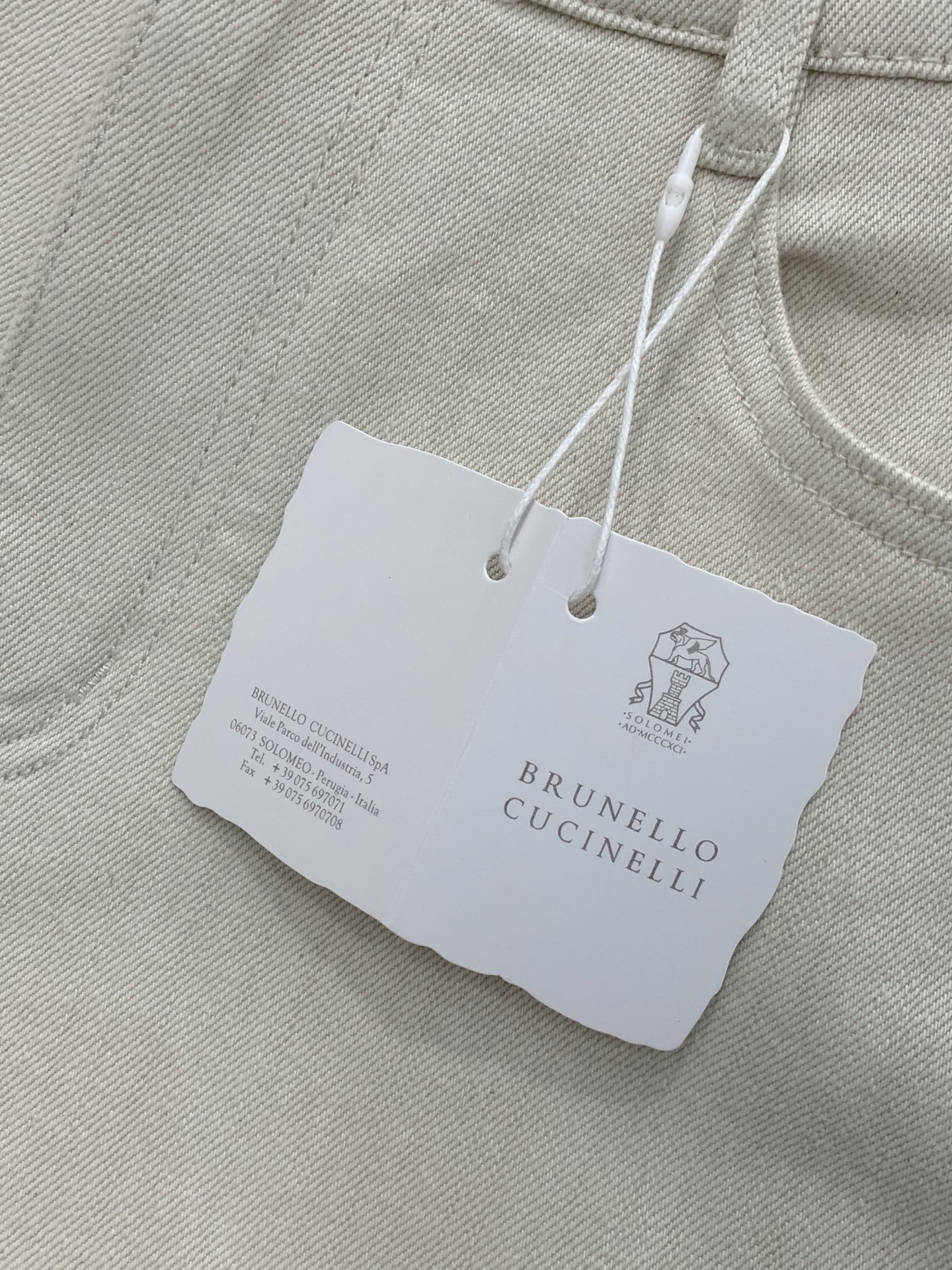 ，意大利神狮，时尚品牌，2026春季新品，时尚休闲水洗牛仔裤，专柜同步有售，原单狠货，采用进口原版面料，