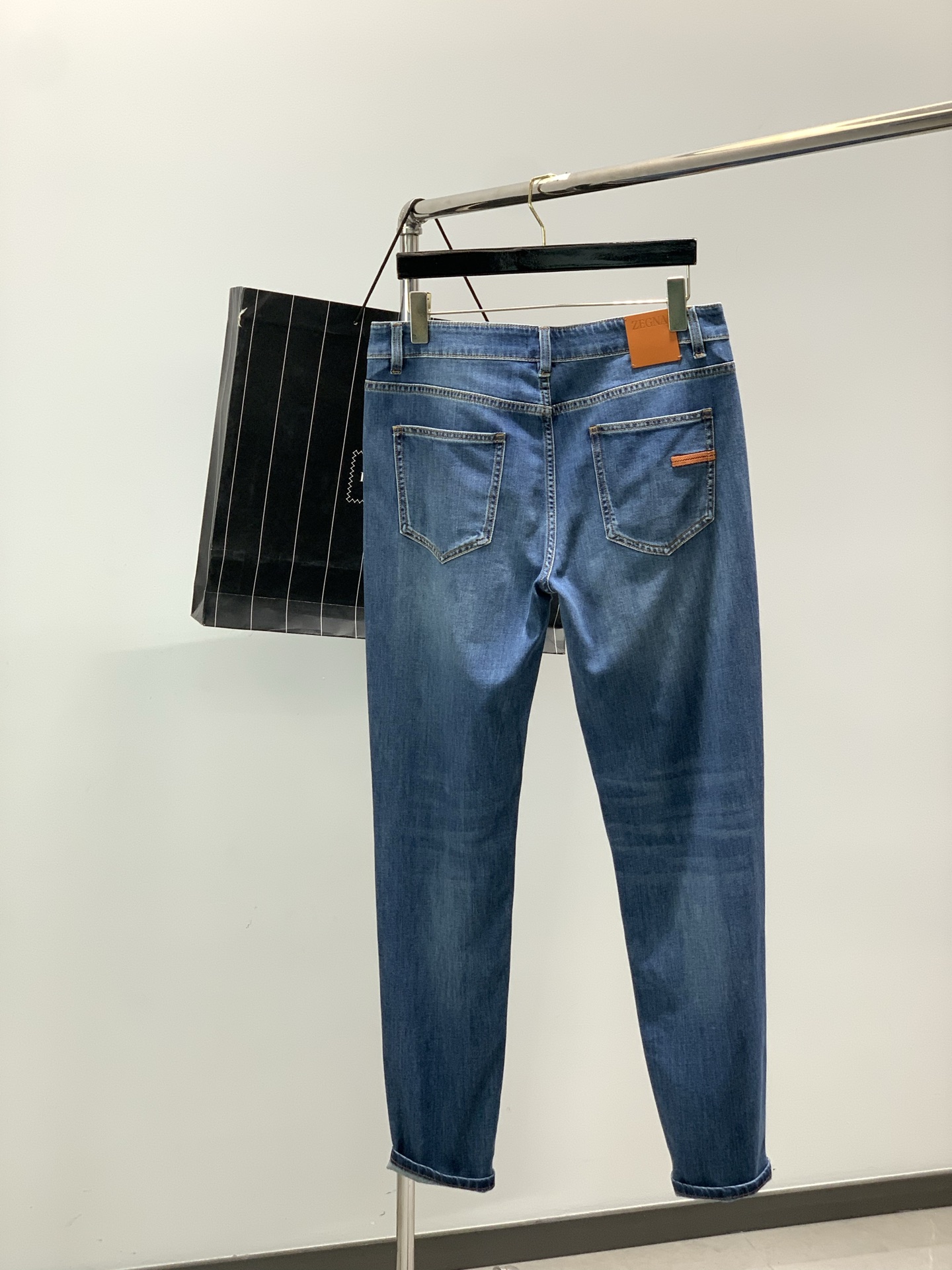 ，Zegna 杰尼亚，2026春季最新品，专柜同步有售，原单狠货，时尚休闲水洗牛仔裤，进口原版水洗面料，